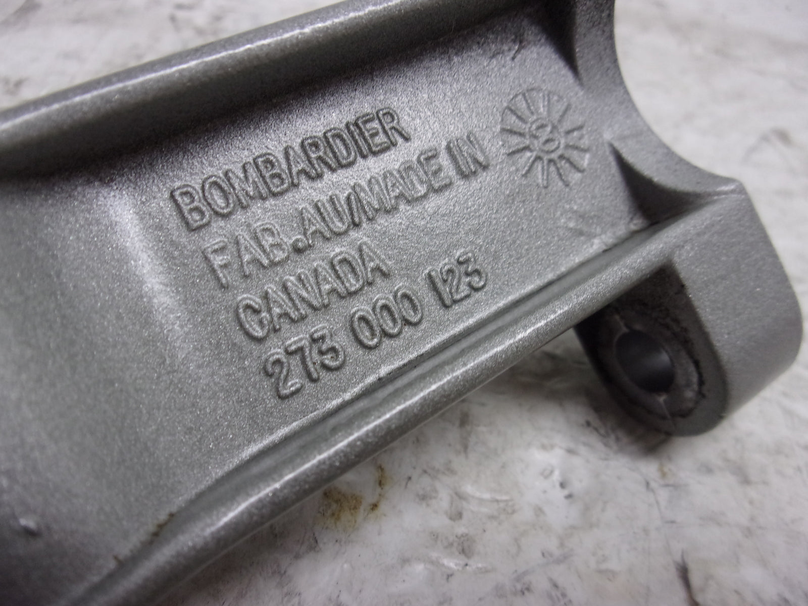 Sea Doo Bombardier 1998-2003 XP GSX GTX RX LRV DI Air Silencer Support 273000123