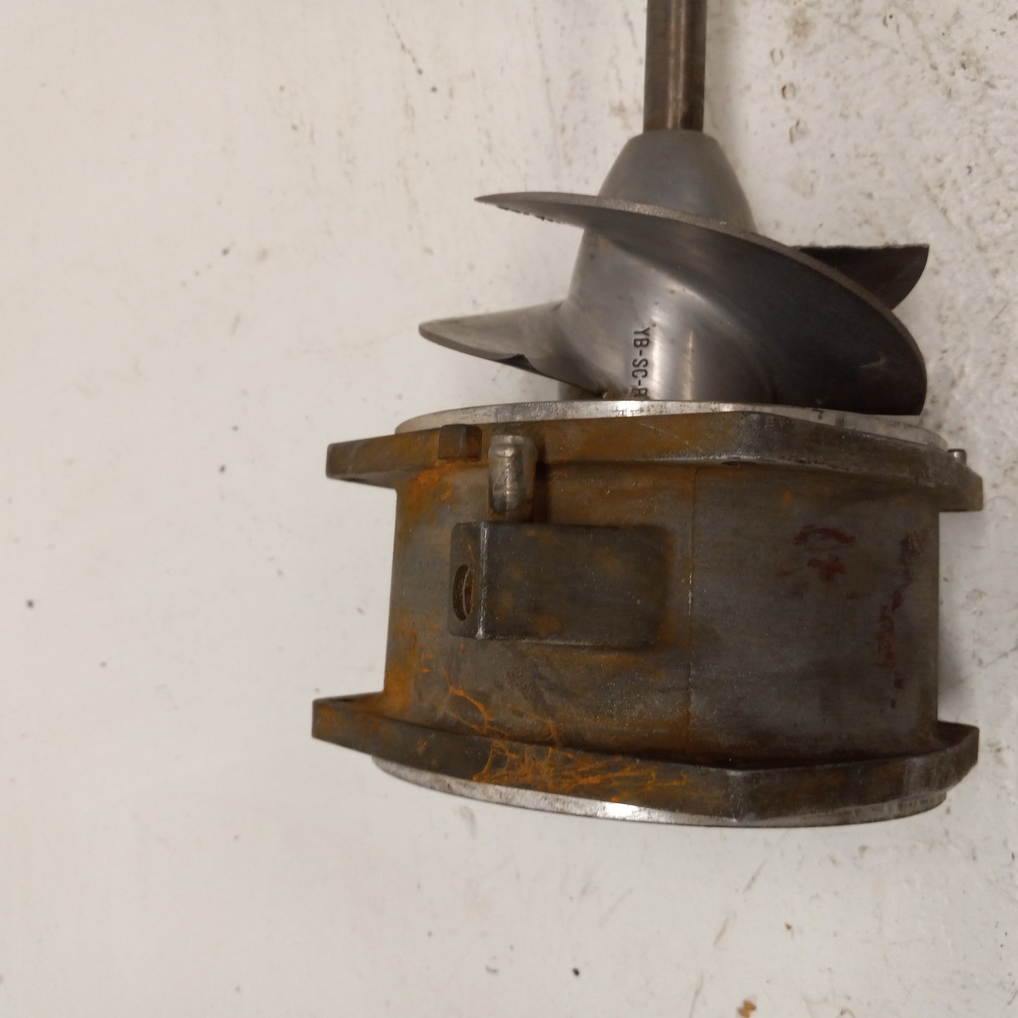 Yamaha Waverunner 1995-1996 WR WVT OEM Solas Prop + Duct # 6R7-51315-00-94