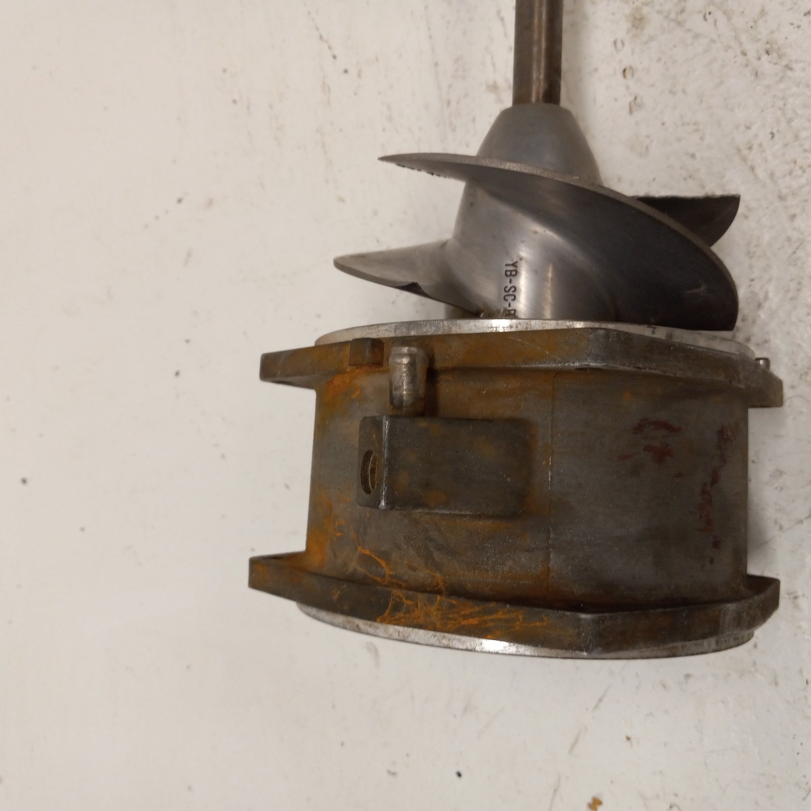 Yamaha Waverunner 1995-1996 WR WVT OEM Solas Prop + Duct # 6R7-51315-00-94
