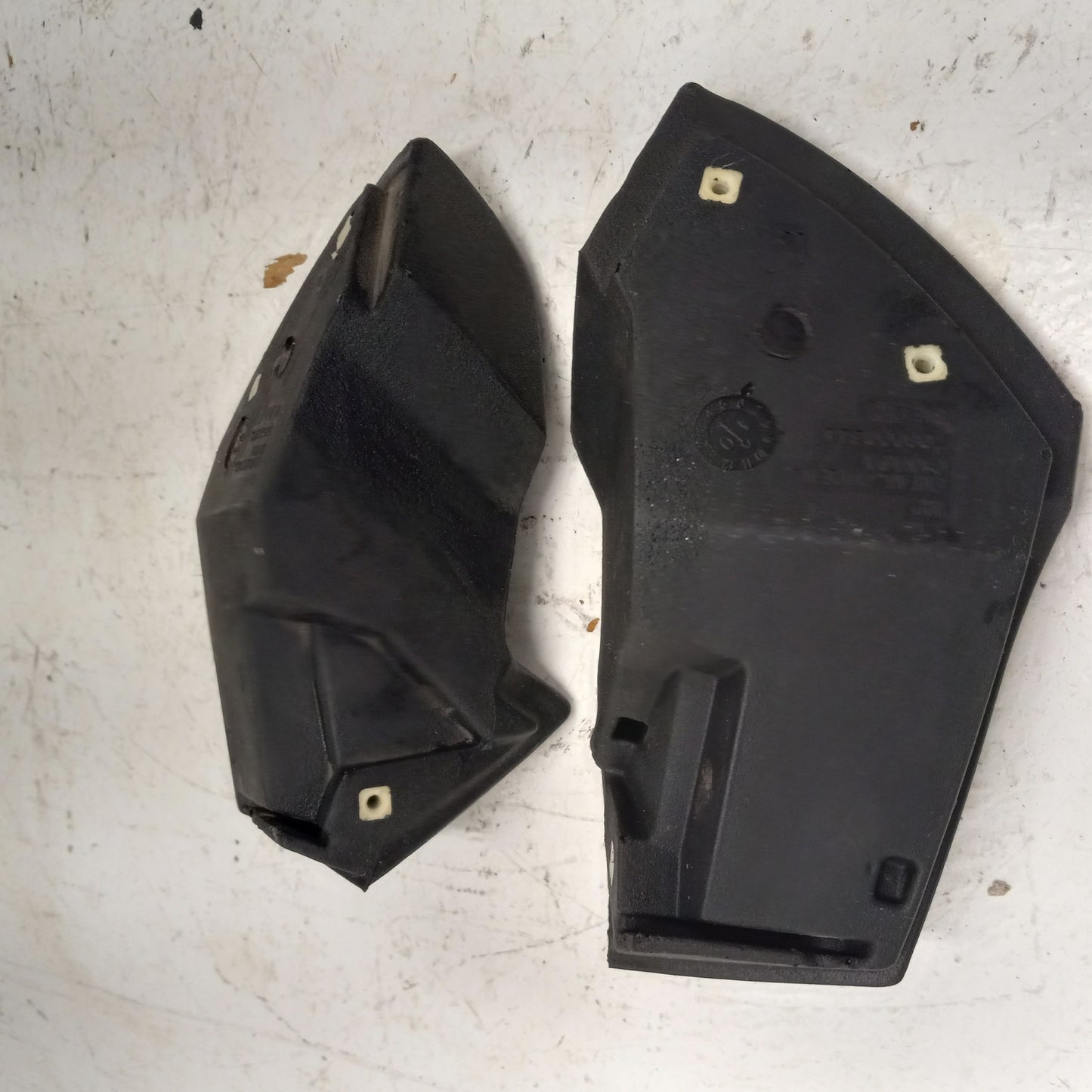 Can-Am Roadster 2010-2019 RT OEM Tourpack Armrest Set Part# 708000614 708000615