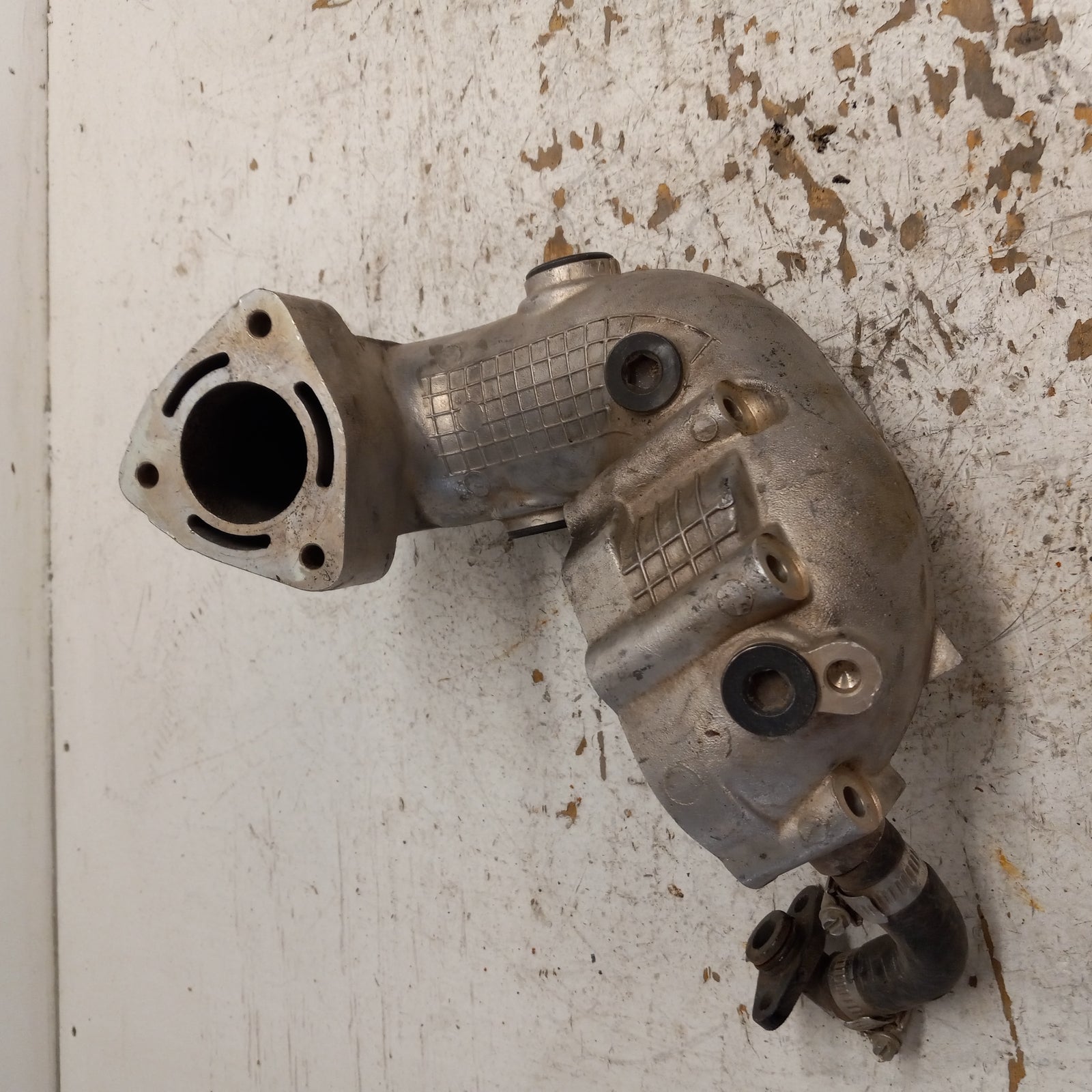 Honda Aquatraxx 2003-2007 F-12 F-12X OEM Exhaust Body Head Pipe # 18320-HW1-680
