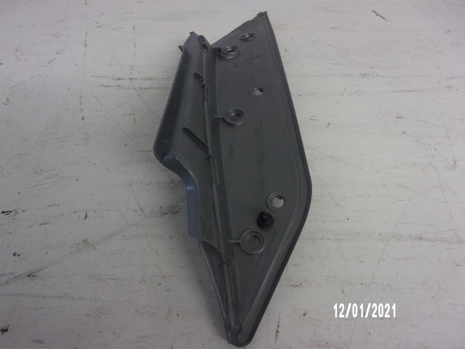 Sea Doo Bombardier PWC 2004 RXP OEM Left Hand Metallic Moulding # 291002004