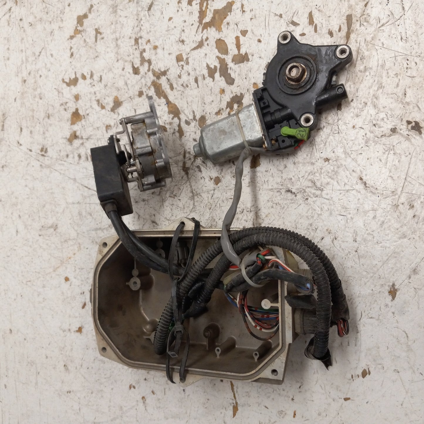 Kawasaki Jet Ski 1999-2005 Ultra 130/150 OEM Trim Control Unit # 21175-3712
