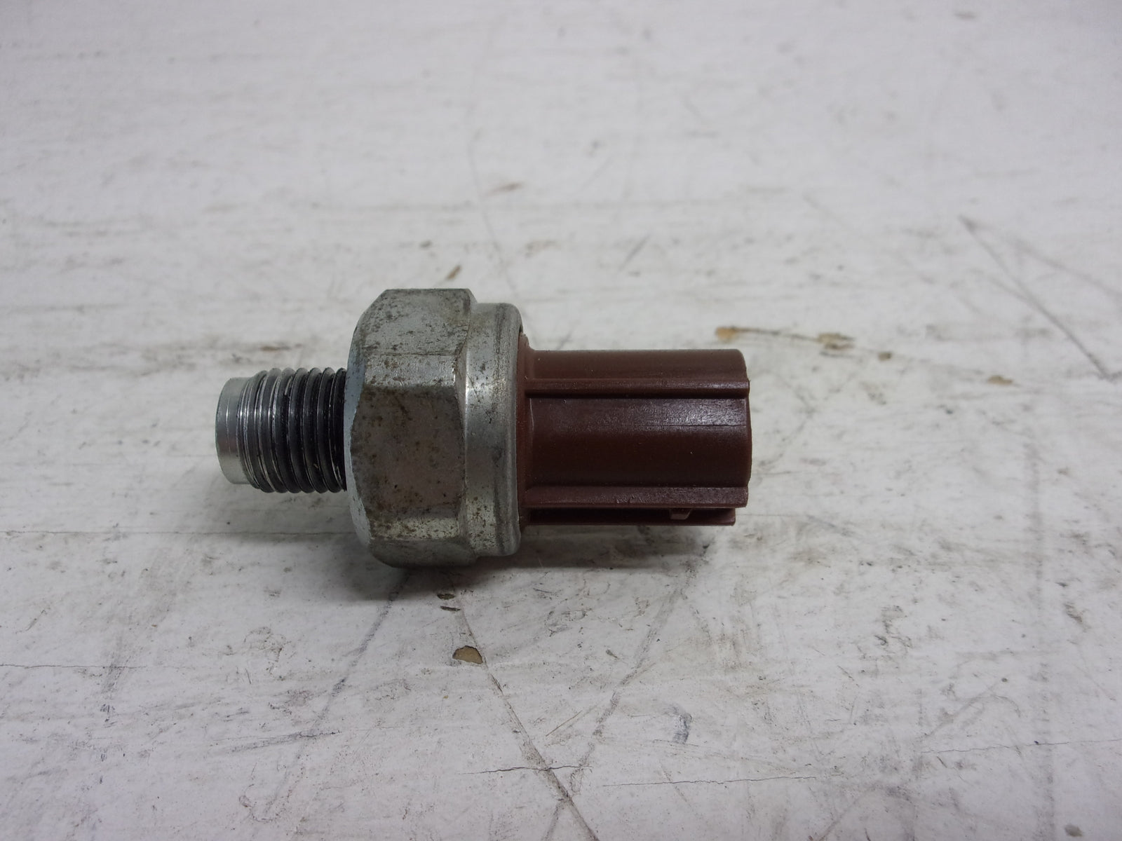 Honda  Aquatraxx 2002-2007 R-12 R-12X F-12 F-12X OEM Knock Sensor  30530-HW1-671