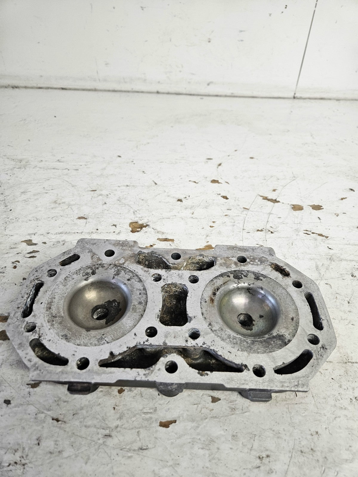 Kawasaki Jet Ski 1991-1995 650 Jet Mate X2 TS SC Silver Cylinder Head 11001-3716