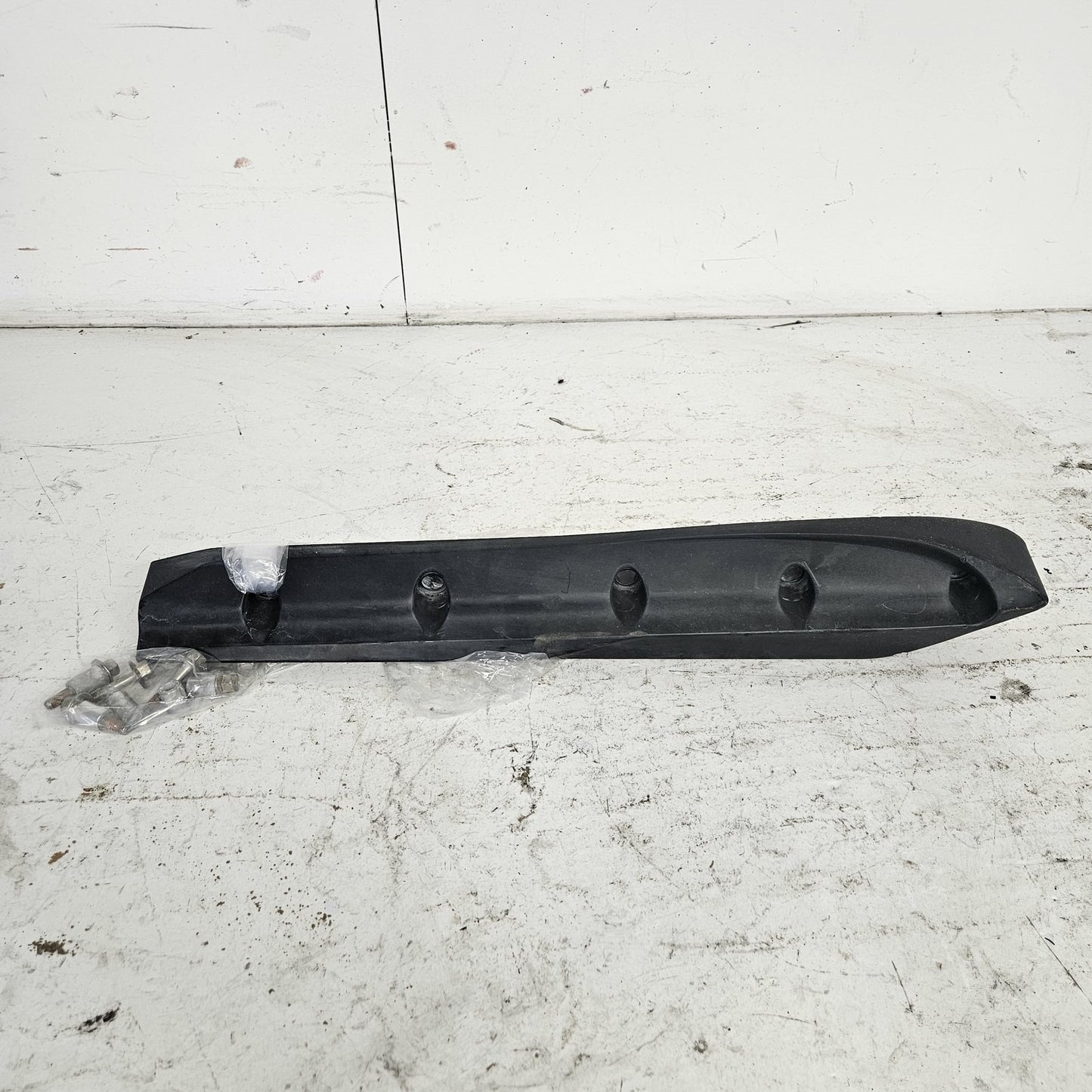 Yamaha WaveRunner 2004-2022 FX VX VXS VXR GP OEM Right Sponson # F1S-U883P-01-00