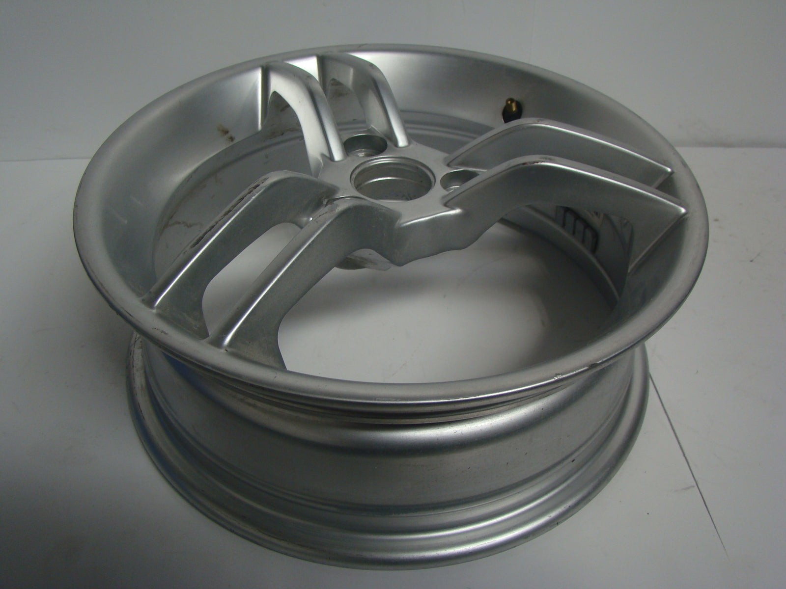 Can-Am Spyder Roadster 2010-2012 RS Silver Rim Assembly Part# 706201058