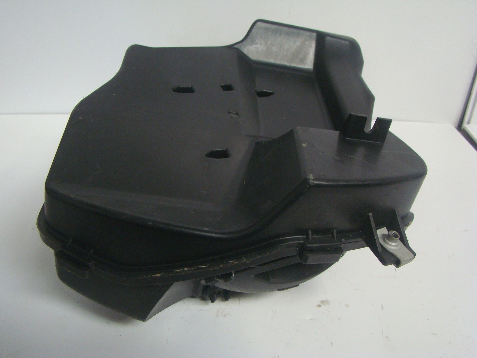 Can-Am Roadster 2016-2018 F3 F3-S F3-T Air Intake Box + Filter Part# 707800584