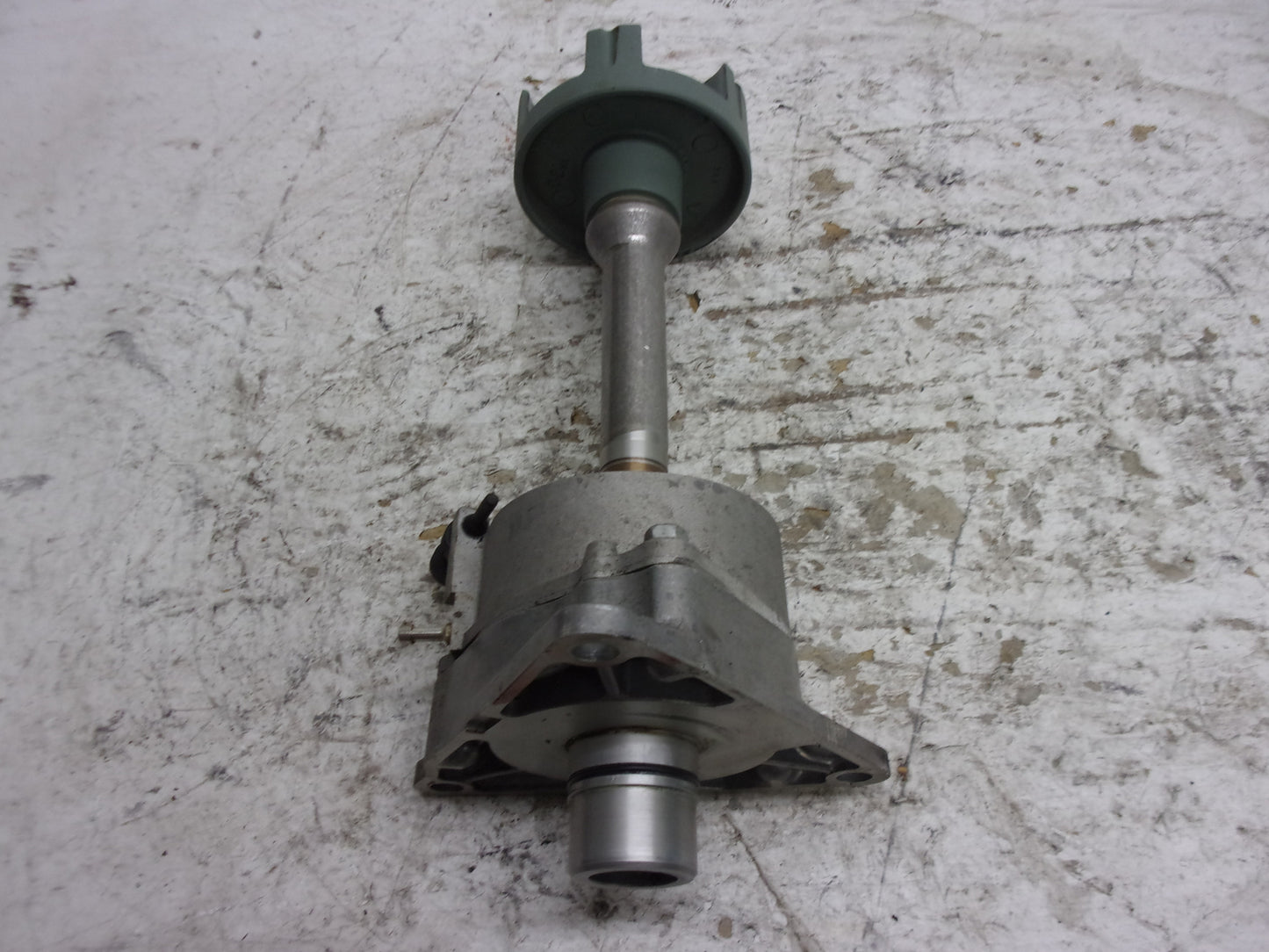 Yamaha WaveRunner 1999 XL 760 OEM Bearing Housing + Coupler Part 65U-45332-00-94