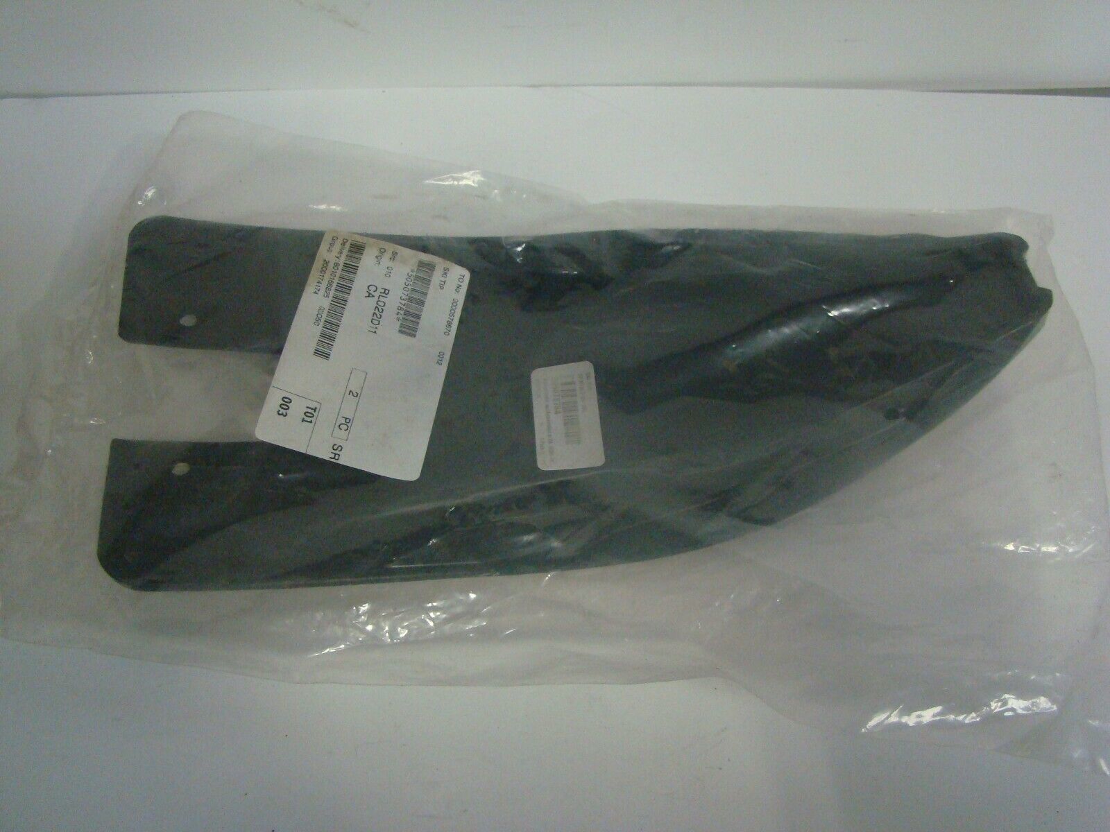 Ski-Doo Snowmobile 2015-2018 Freeride / Summit New Black Ski Tip Part# 505073784