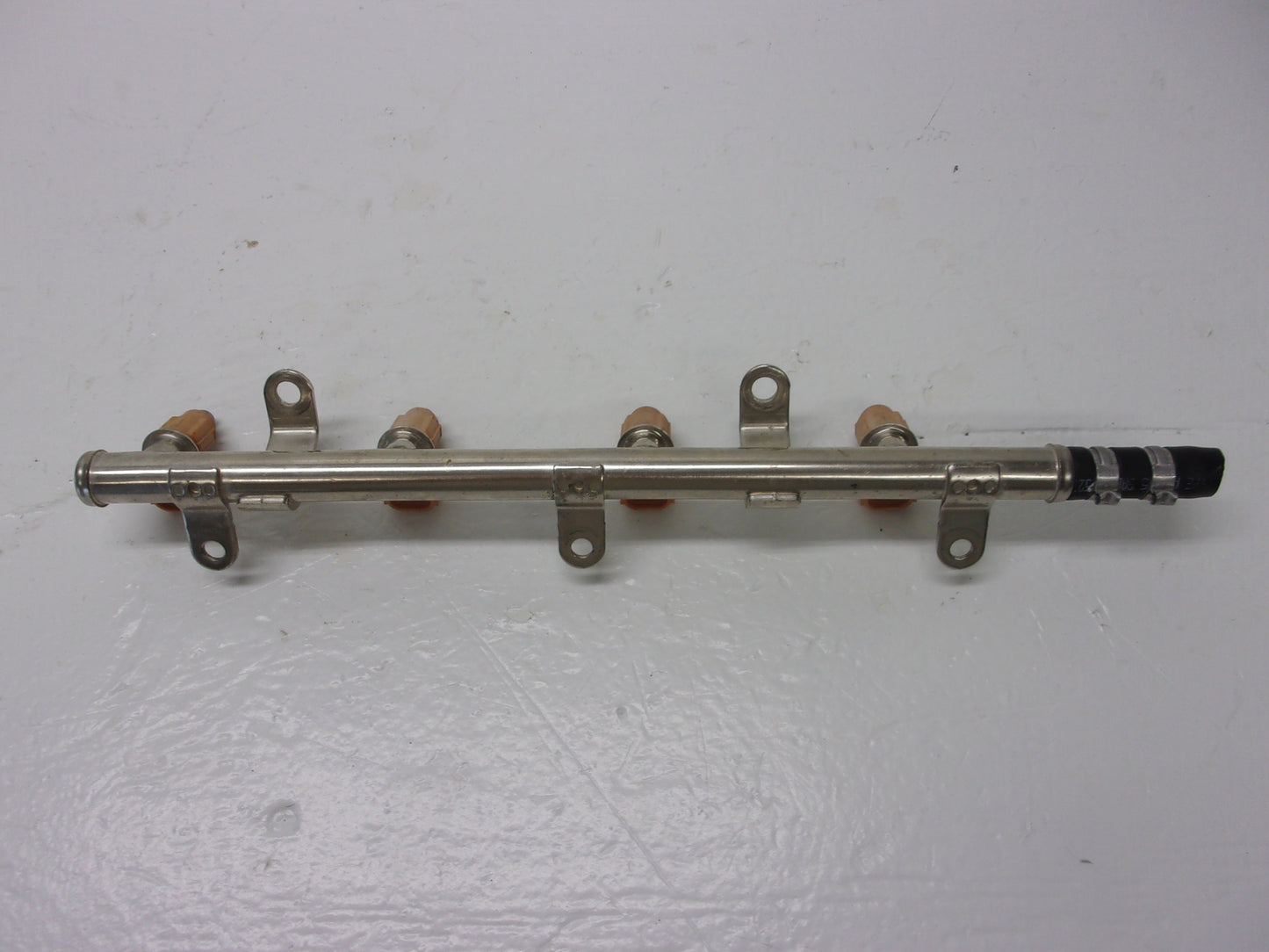 Yamaha Waverunner 2005-2011 VX VX1100 OEM Fuel Rail + Injectors 60E-13761-10-00