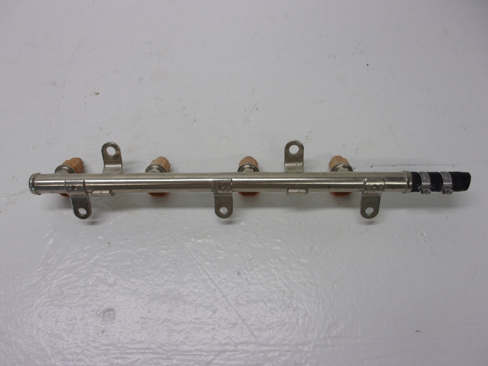 Yamaha Waverunner 2005-2011 VX VX1100 OEM Fuel Rail + Injectors 60E-13761-10-00