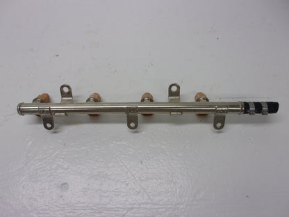 Yamaha Waverunner 2005-2011 VX VX1100 OEM Fuel Rail + Injectors 60E-13761-10-00