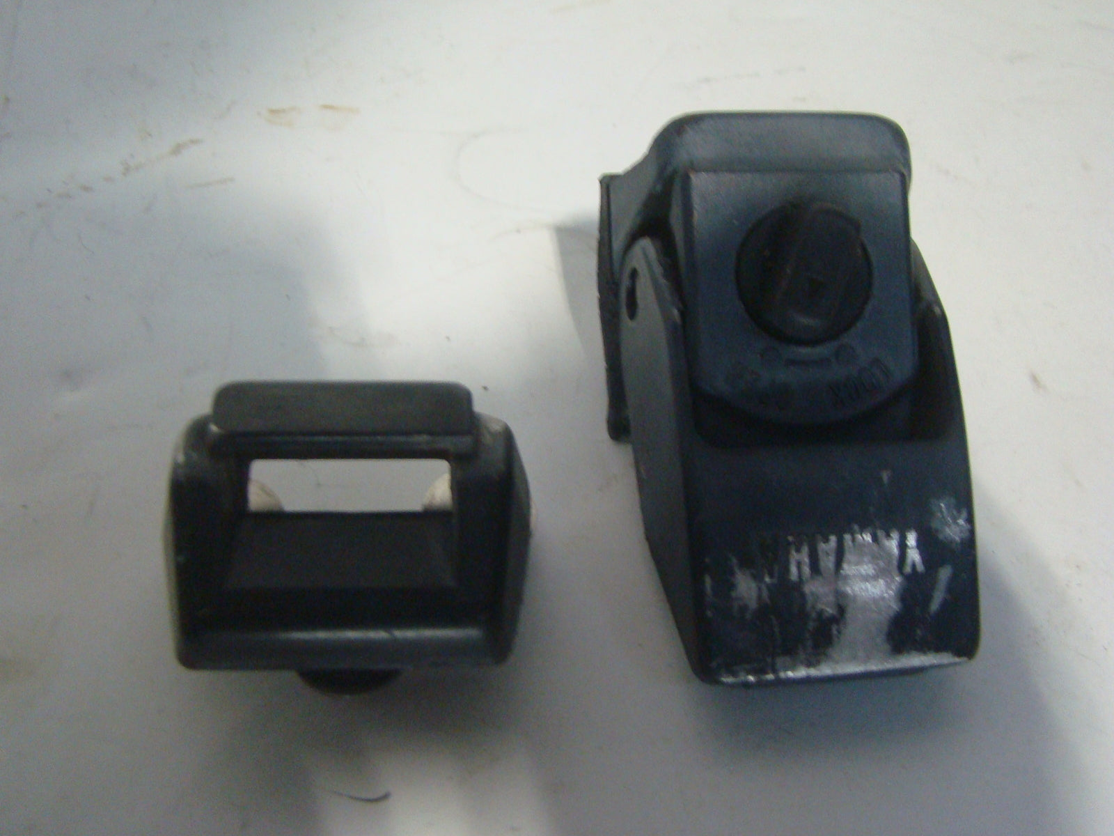 Yamaha Waverunner 1994-1995 FX1 Waveraider 700 Hatch Latch FX1-62840-01-00