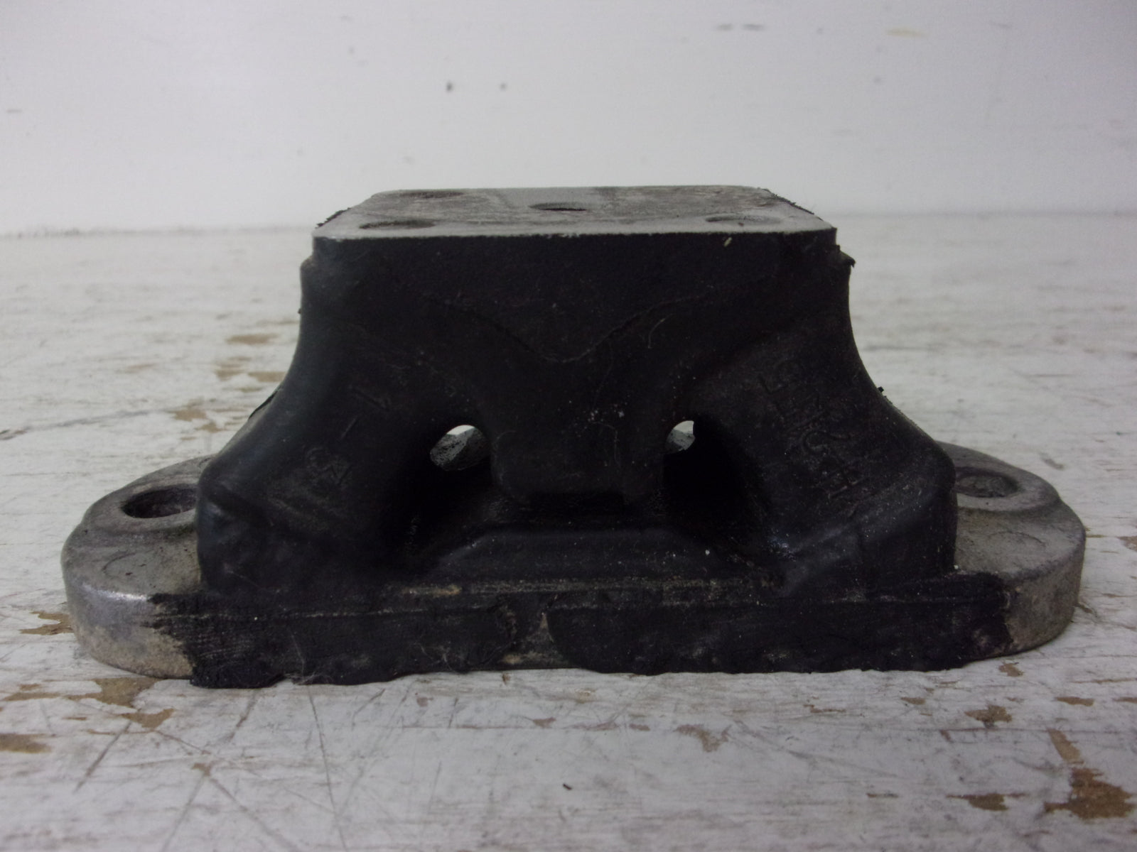 Yamaha WaveRunner 2012-2021 VX GP EX V1 OEM 2 Rubber Mounts # 67X-44517-10-00