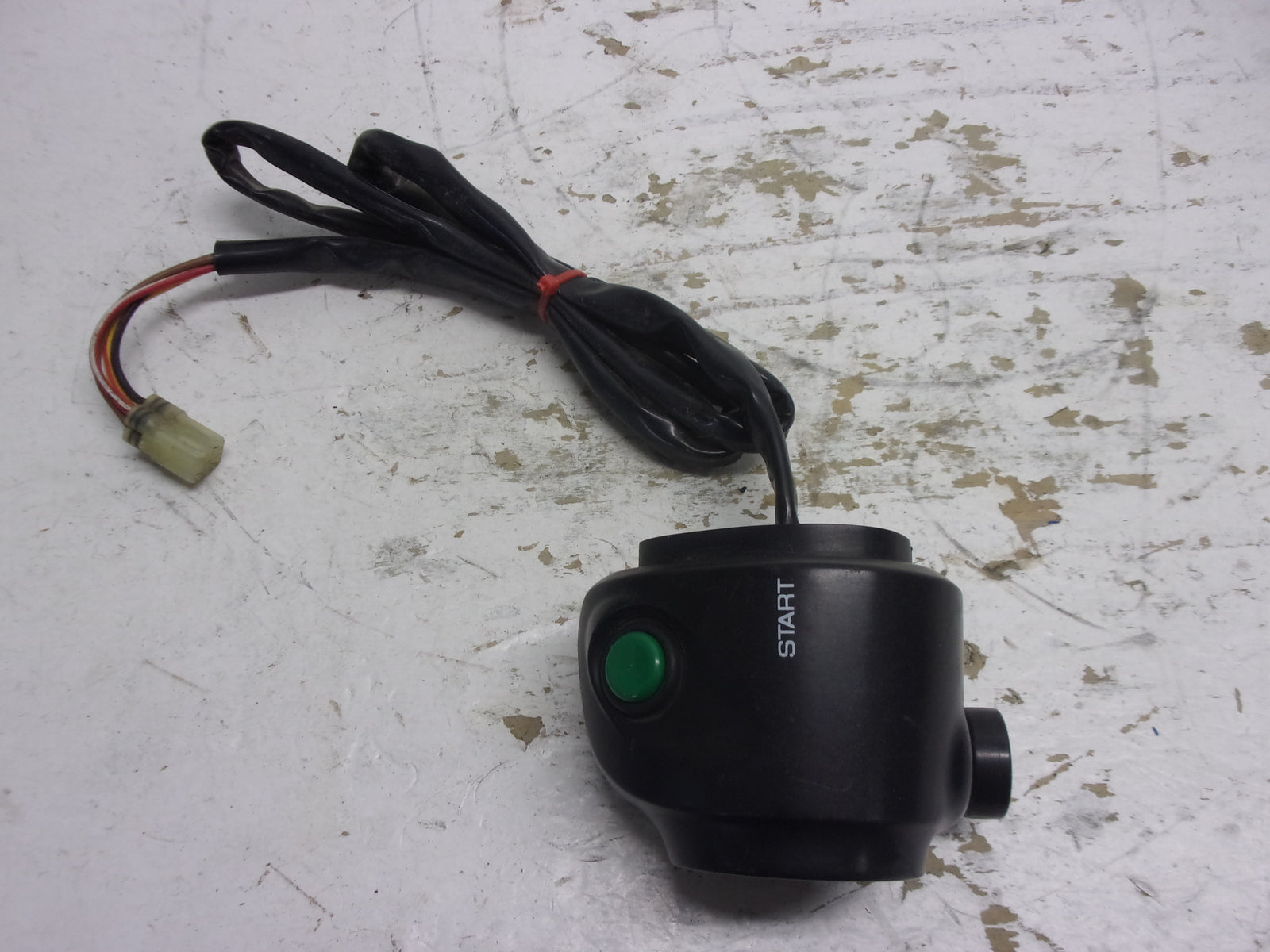 Honda Aquatraxx 2002 F-12 F-12X OEM Start Stop Switch Housing # 35013-HW1-670