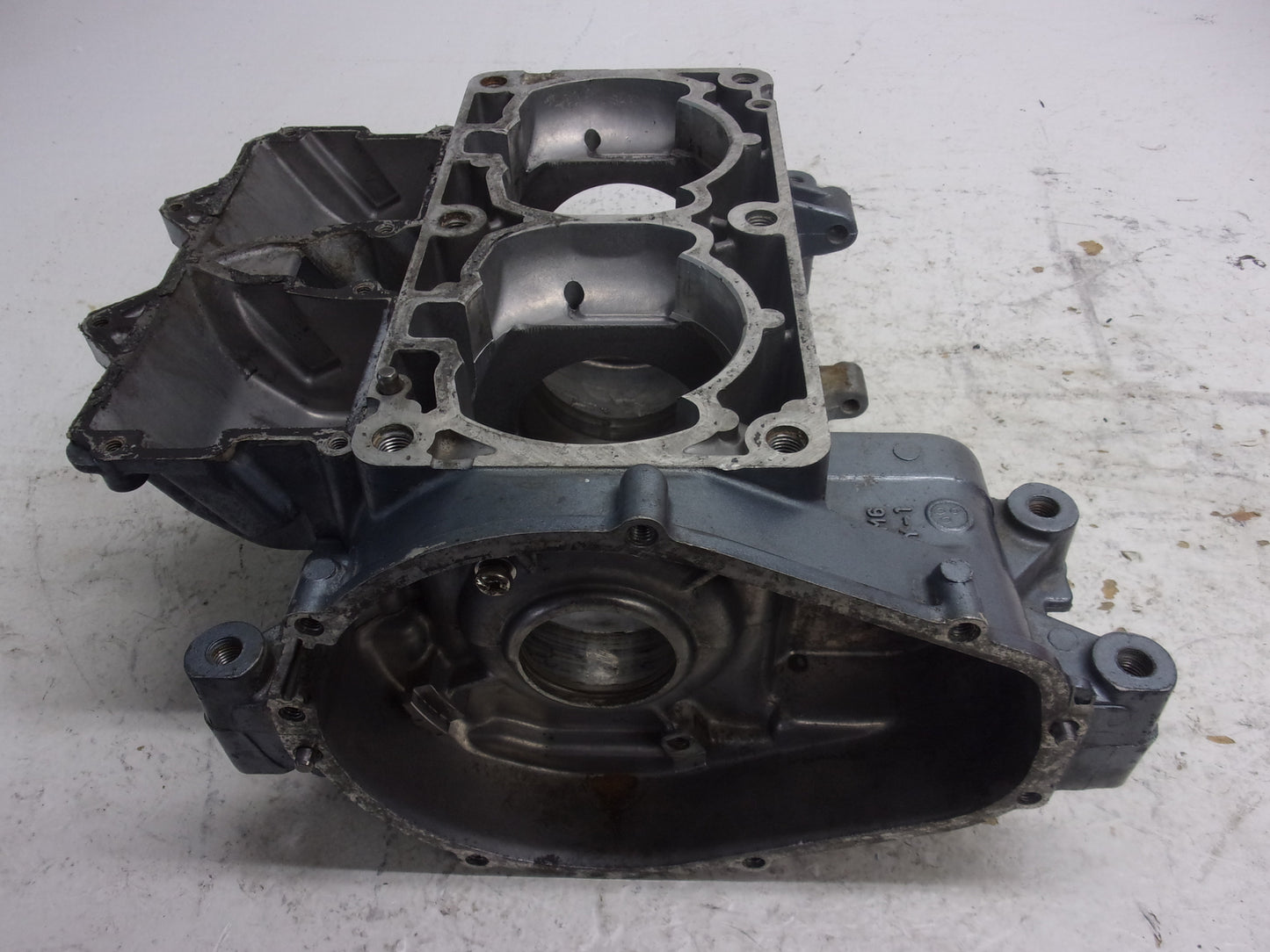Yamaha Waverunner 1990-1996 VXR SuperJet WR3 650 OEM Crankcase # 6M6-15100-00-94