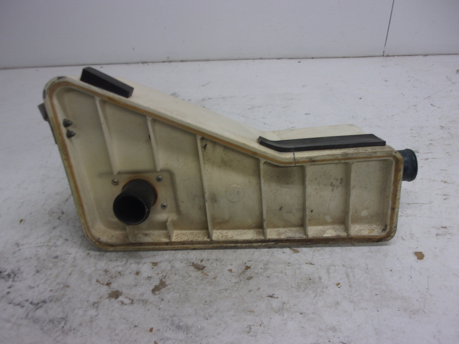 Yamaha Waverunner 1989-1993 Wave Runner 500 OEM Water Lock Box EU0-67550-03-00
