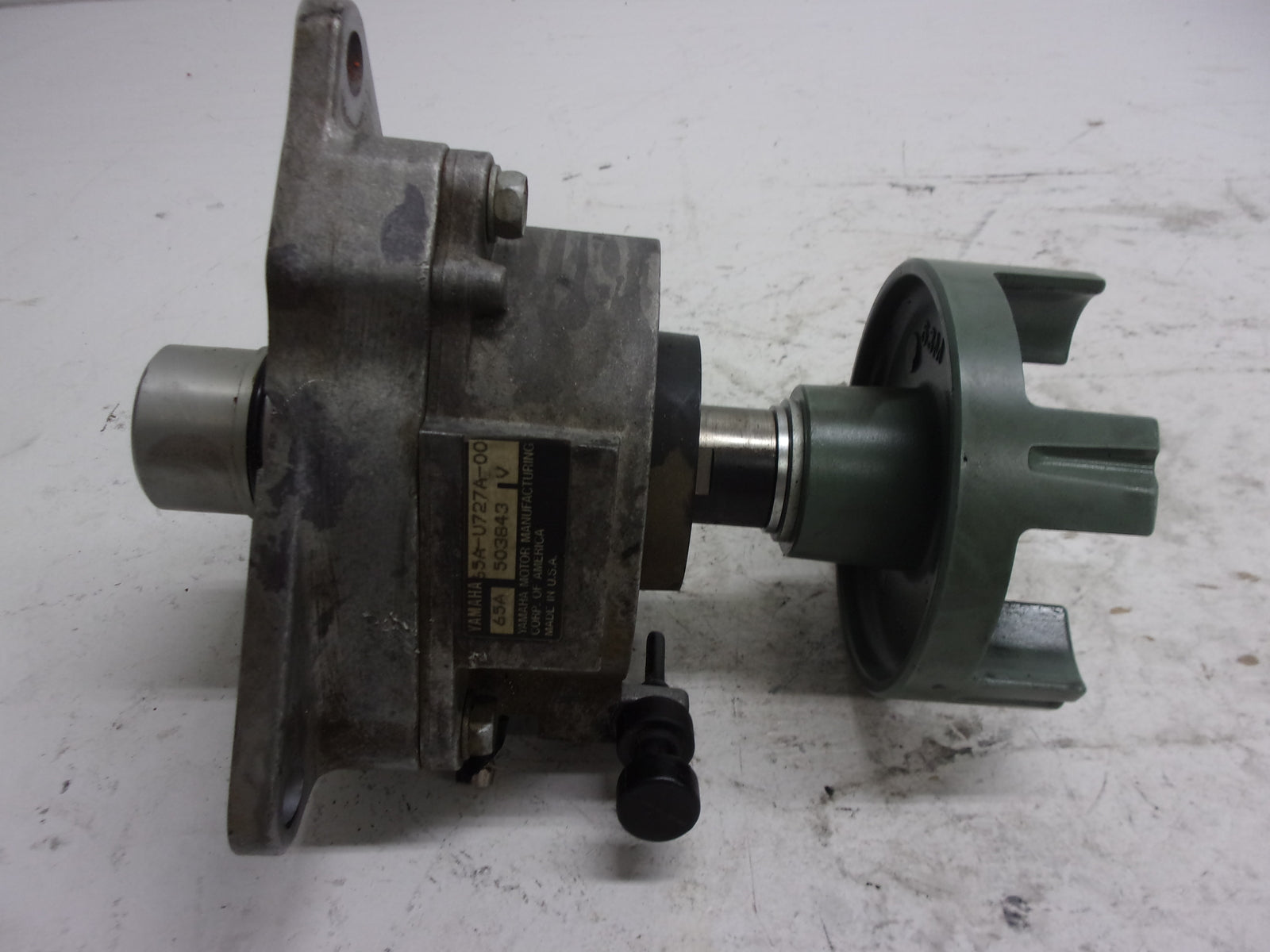 Yamaha Waverunner 1997 WaveVenture 1100 OEM Bearing Housing # 61X-45332-02-97