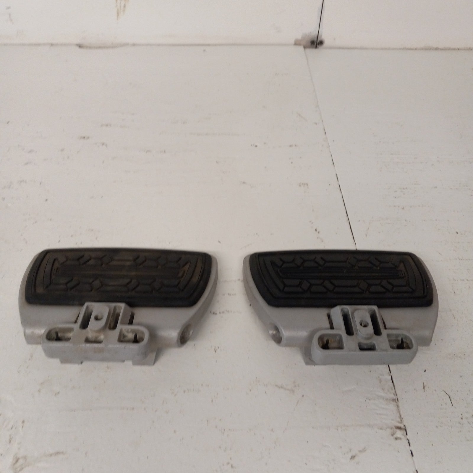 Can-Am Roadster 2012-2013 Spyder RT RT-S RT Limited Rear Floor Boards 705005736