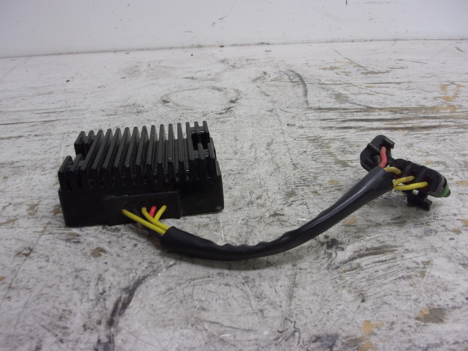 Sea Doo Bombardier 2000-2004 GSX LRV GTX RX DI OEM Voltage Rectifier 278001554