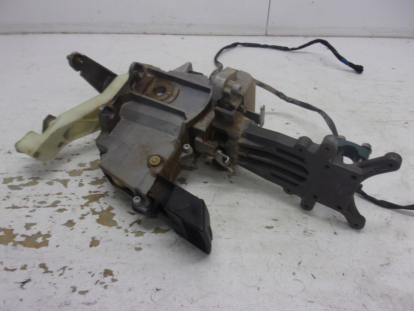 Yamaha Waverunner 2005 FX FXHO OEM Master Steering Assembly # F1S-61400-02-00