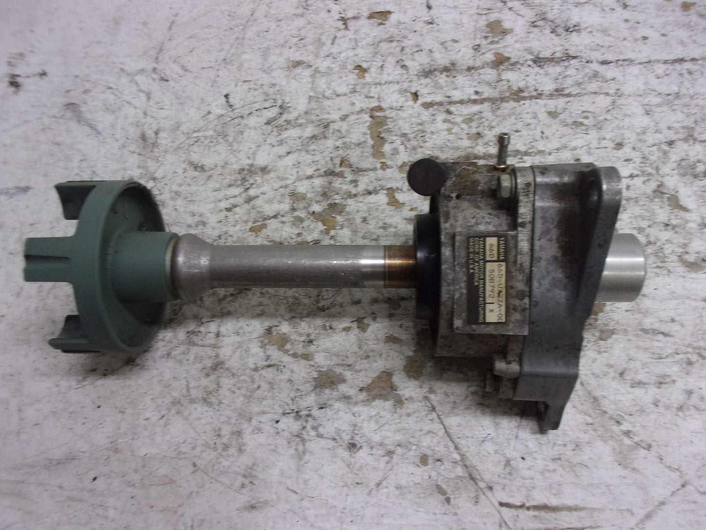 Yamaha WaveRunner 1999 XL 760 OEM Bearing Housing + Coupler Part 65U-45332-00-94