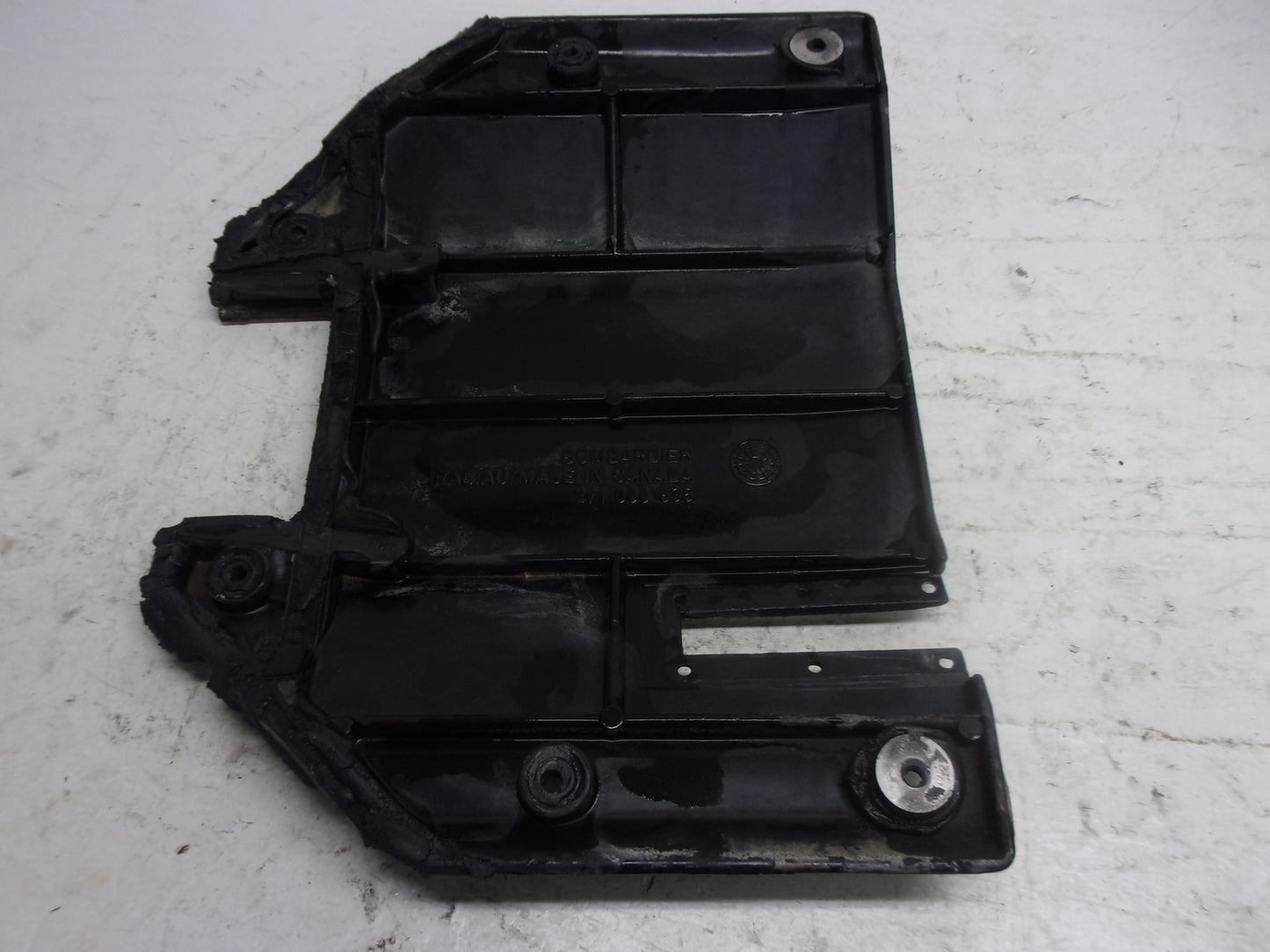 Sea Doo Bombardier PWC 2000 RX RXDI OEM Ride Plate Assembly # 271001141