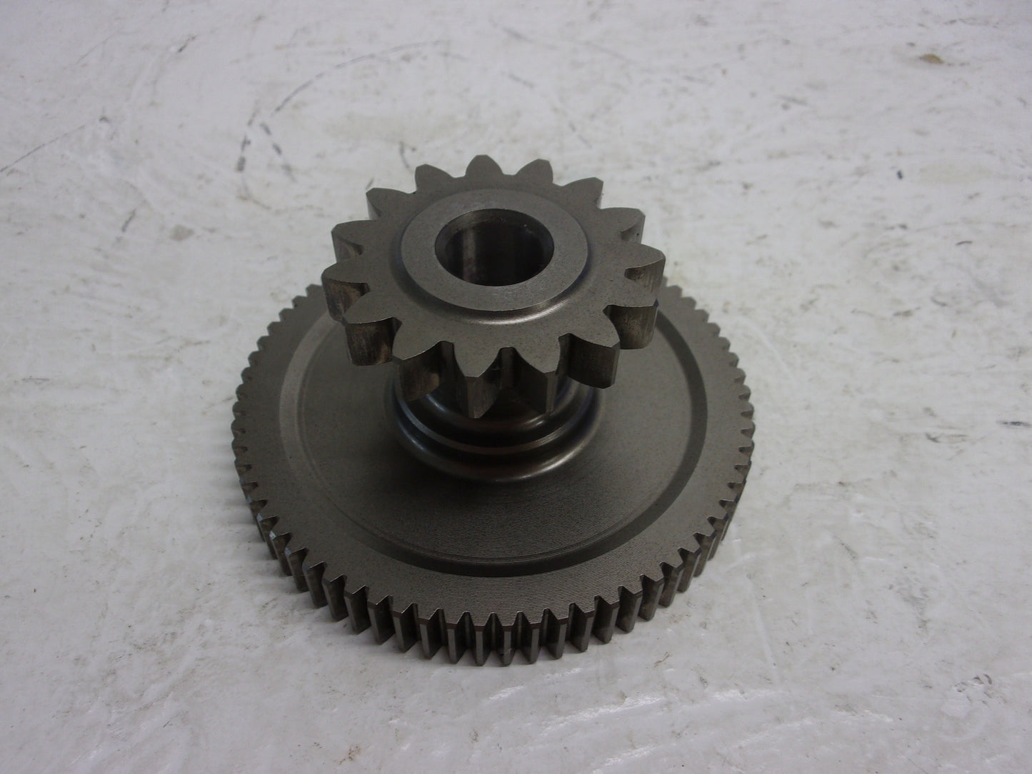 Yamaha Waverunner 2016-2022 VX EX V1 OEM Idler Gear Assembly # 2HC-15512-00-00