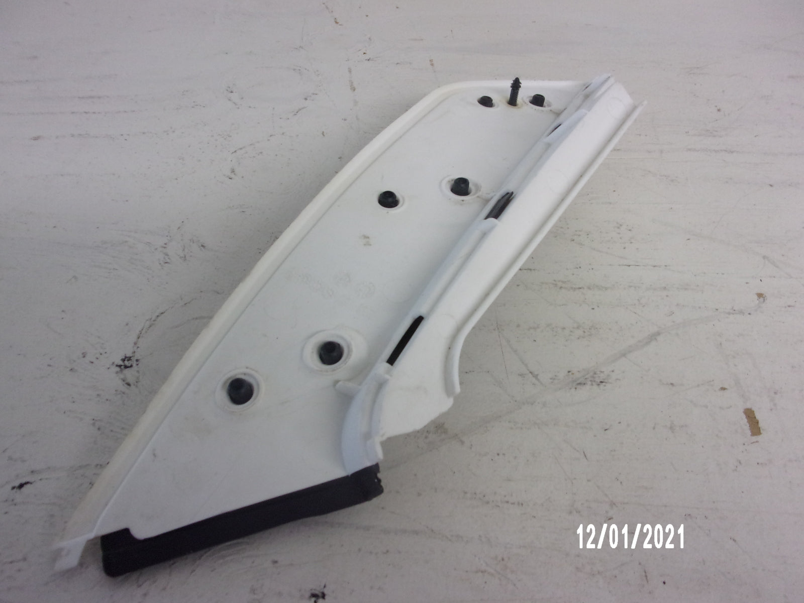 Sea Doo Bombardier PWC 2007-2009 RXP OEM Left Moulding + Knee Pad # 291002462