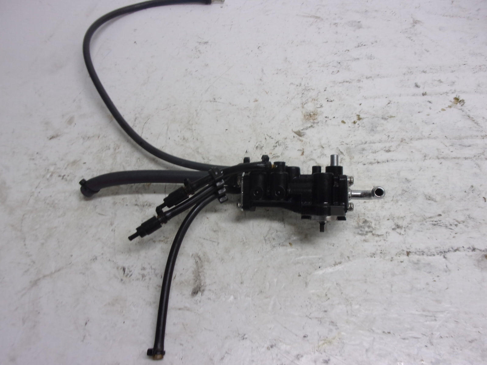Yamaha PWC 1996-1997 WaveVenture 1100 OEM Oil Injection Pump # 64T-13200-00-00