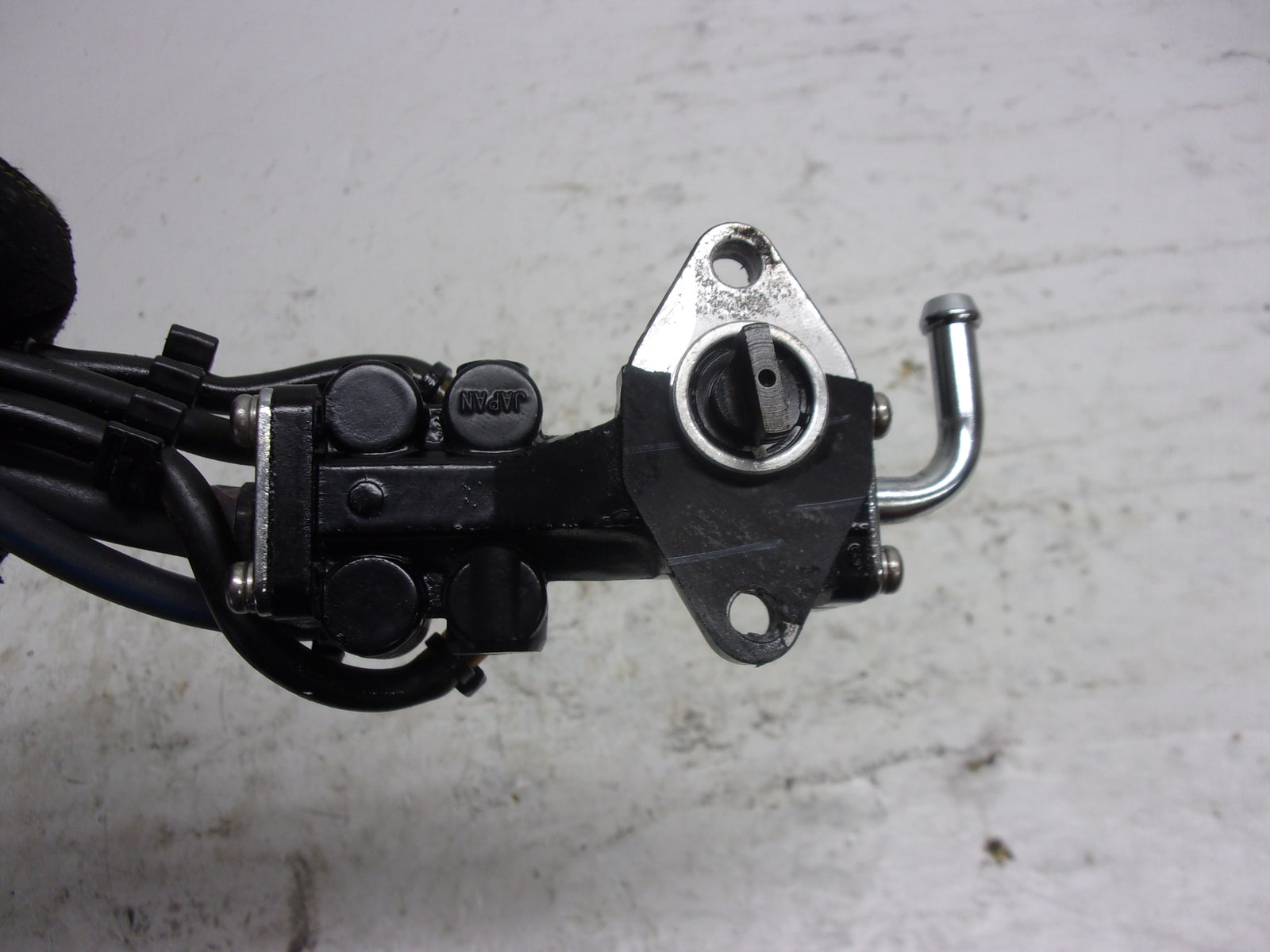 Yamaha PWC 1996-1997 WaveVenture 1100 OEM Oil Injection Pump # 64T-13200-00-00