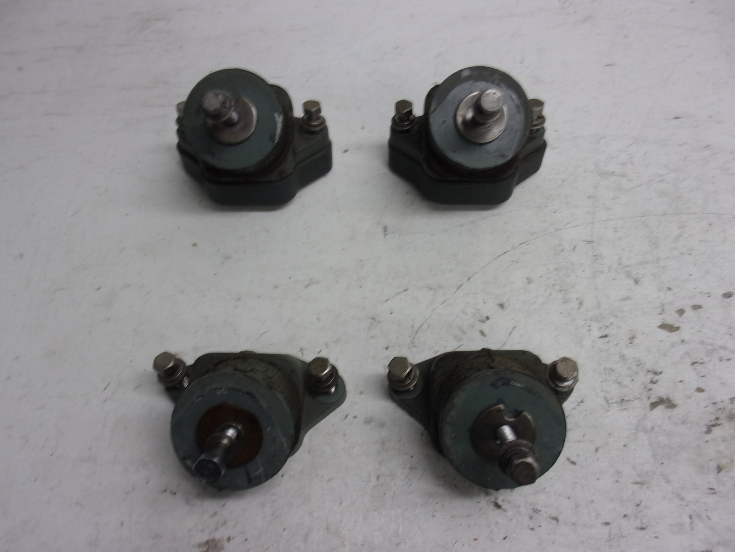 Yamaha WaveRunner 1996-2003 SV GP XL OEM Engine Mount Set Part# 63M-44517-01-5B