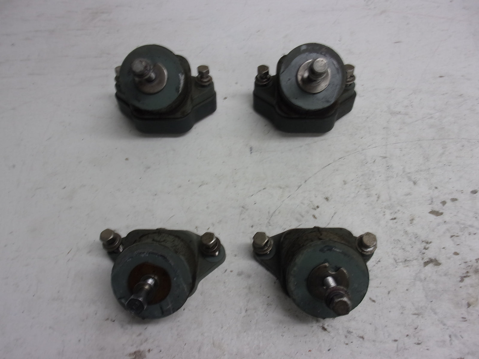 Yamaha WaveRunner 1996-2003 SV GP XL OEM Engine Mount Set Part# 63M-44517-01-5B