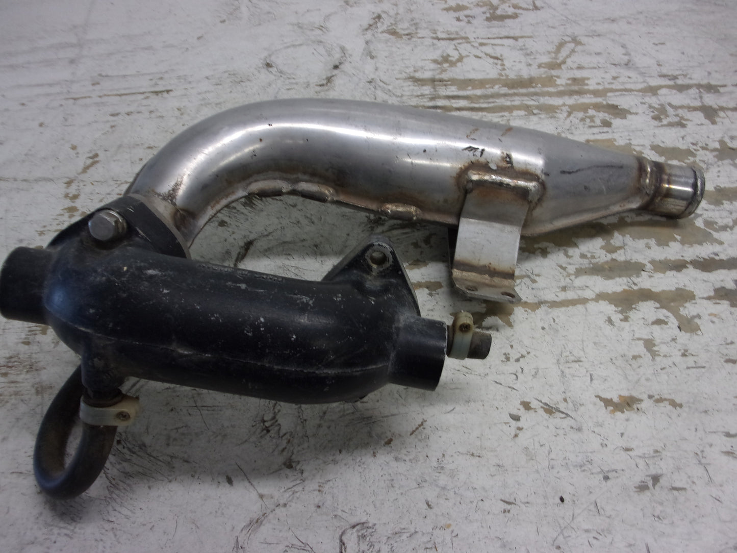 Kawasaki Jet Ski 1976-1992 JS440 OEM Complete Chamber + Pipe 18001-520