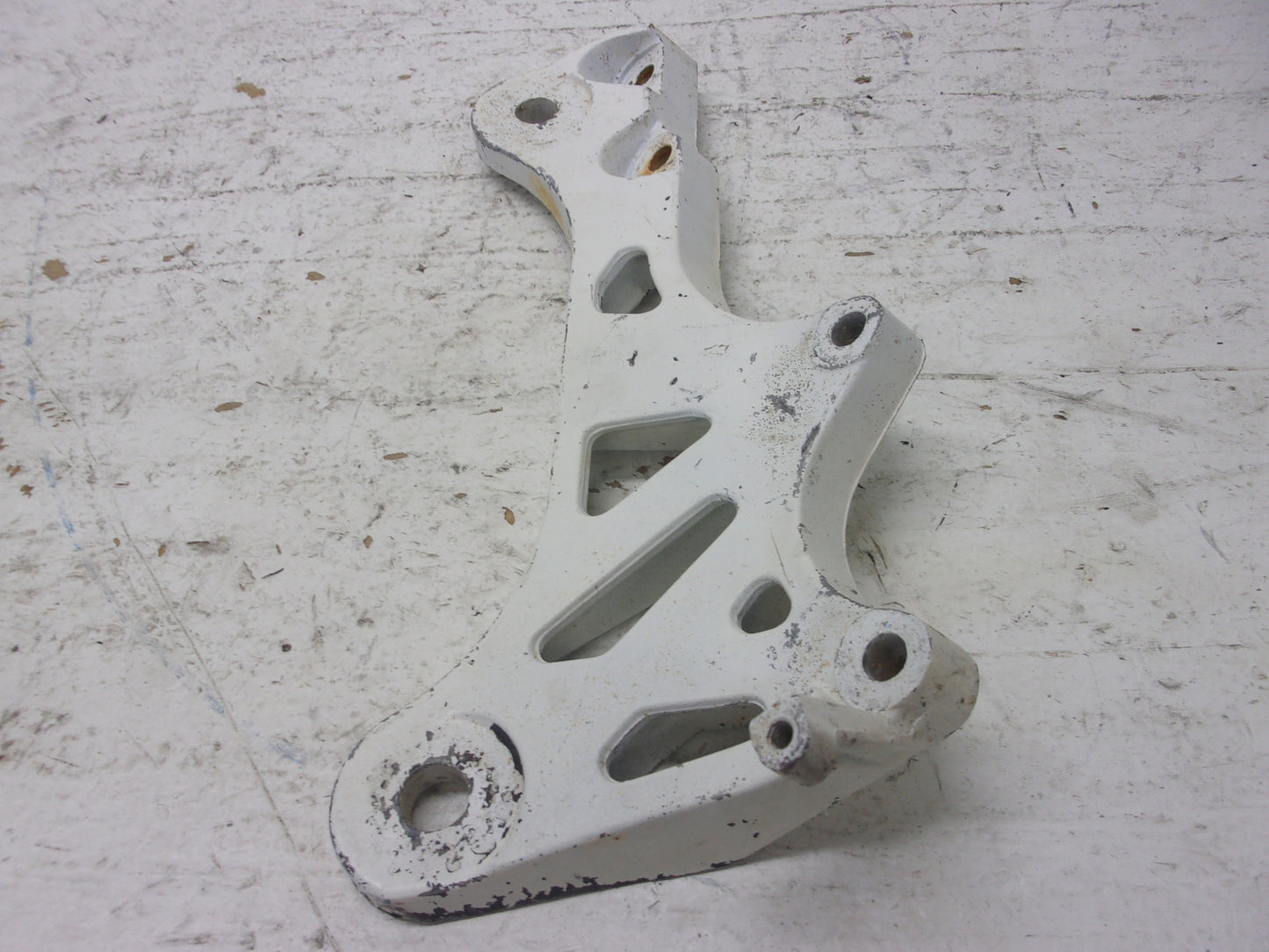 Yamaha Waverunner 1990-1998 WR WVT WB VXR OEM Engine Bracket # 6R7-21415-00-94