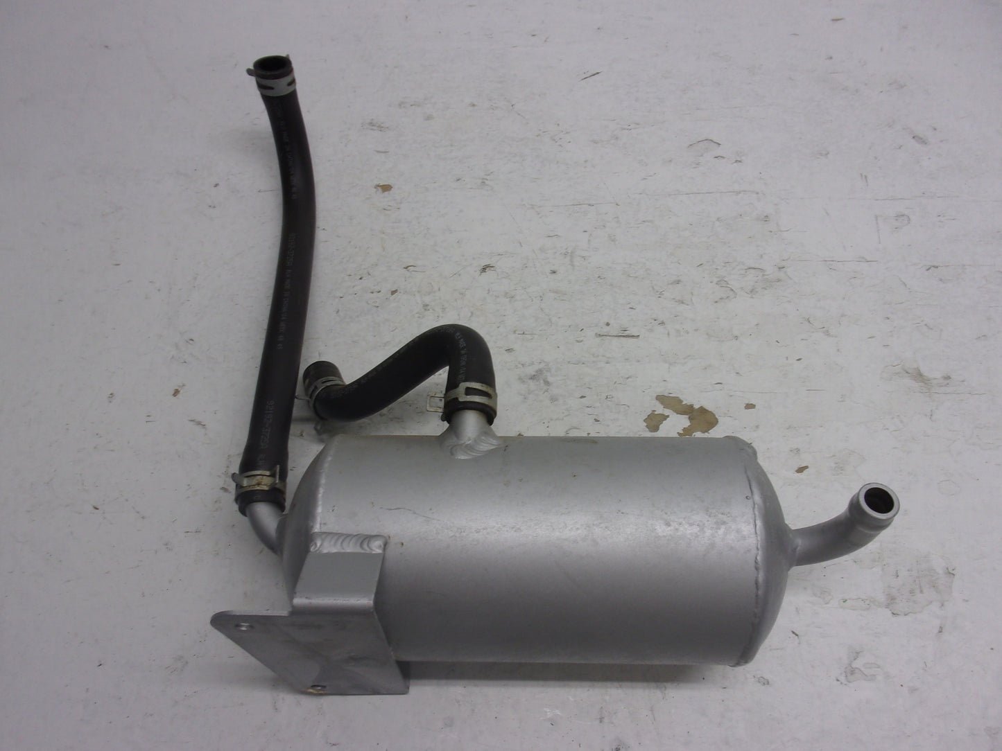 Kawasaki Jet Ski 2004-2017 STX-12F/15F Ultra OEM Oil Tank Assembly # 52001-3738