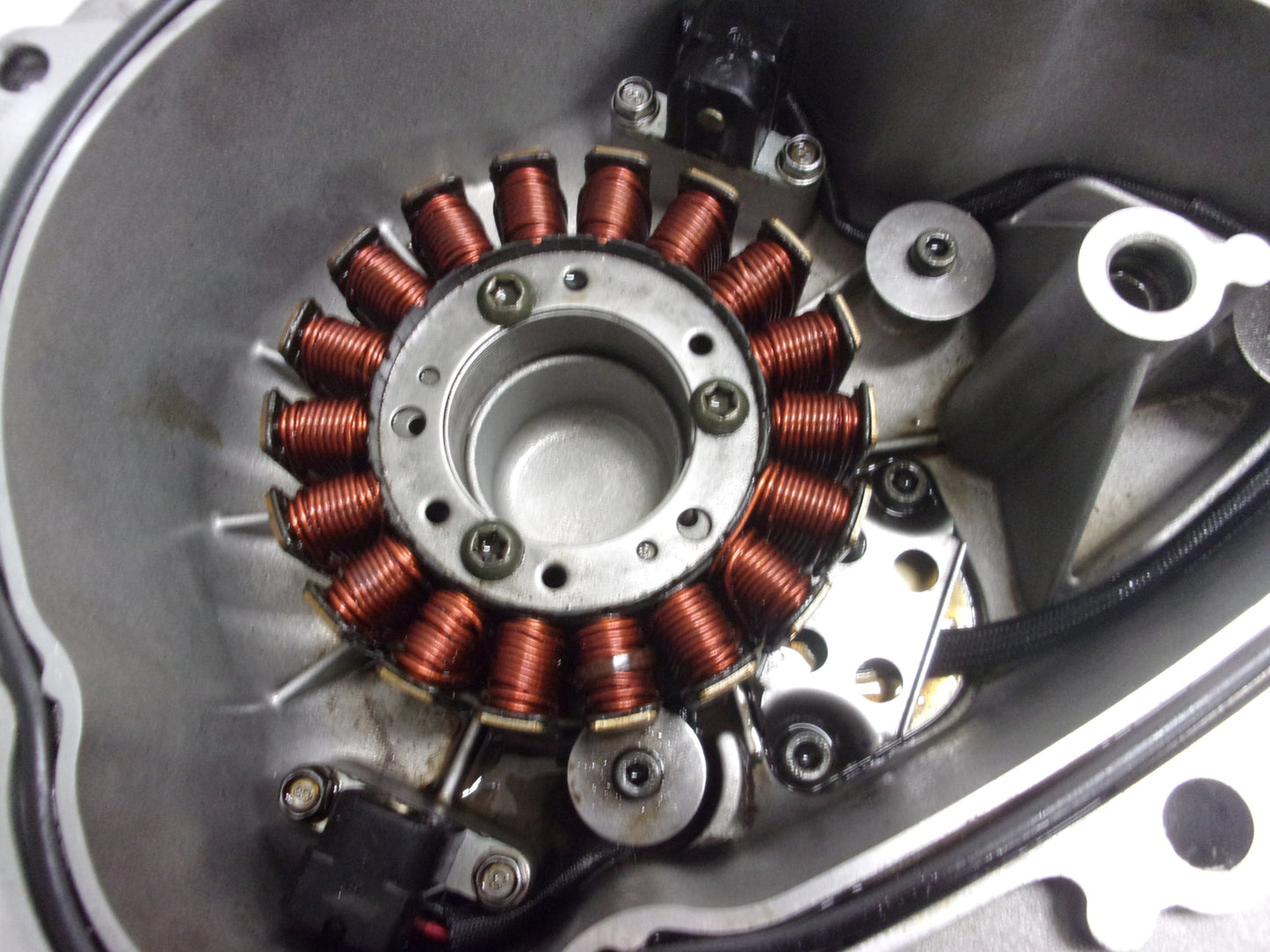 Yamaha WaveRunner 2002-2006 FX 140/1000 Flywheel Cover + Stator 60E-81337-00-94