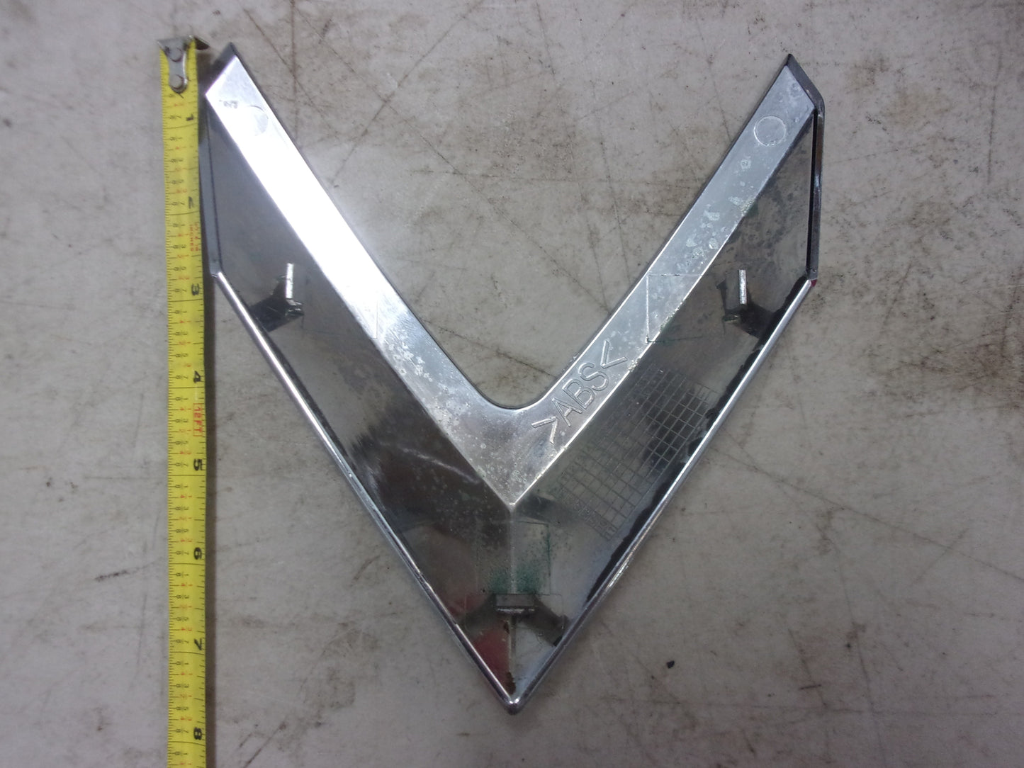 Yamaha Waverunner 2006-2008 FX Center Ornament F1X-U517V-00-00
