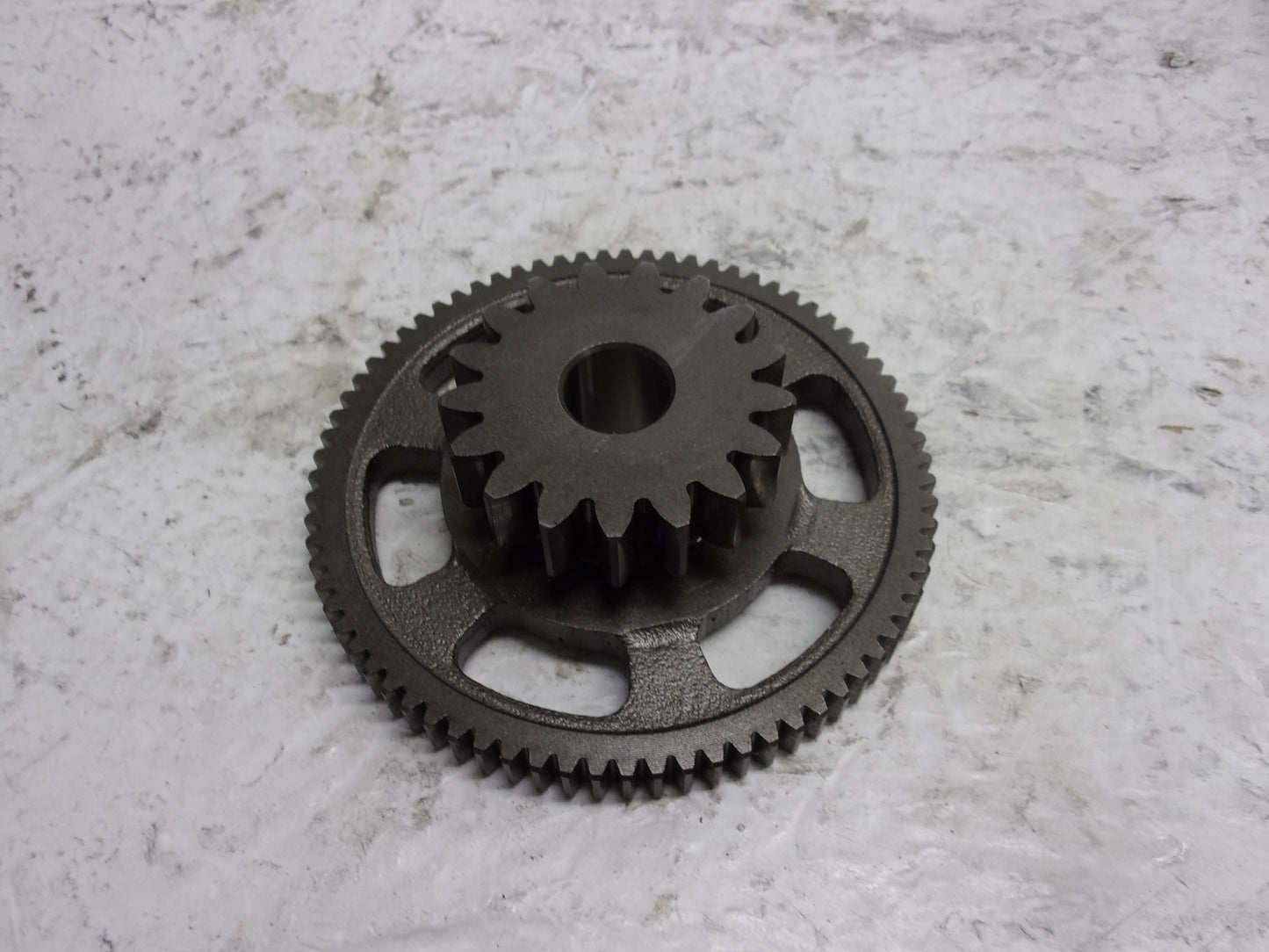 Yamaha WaveRunner 2002-2015 VX FX V1 OEM Idler Gear Assembly # 60E-15517-00-00