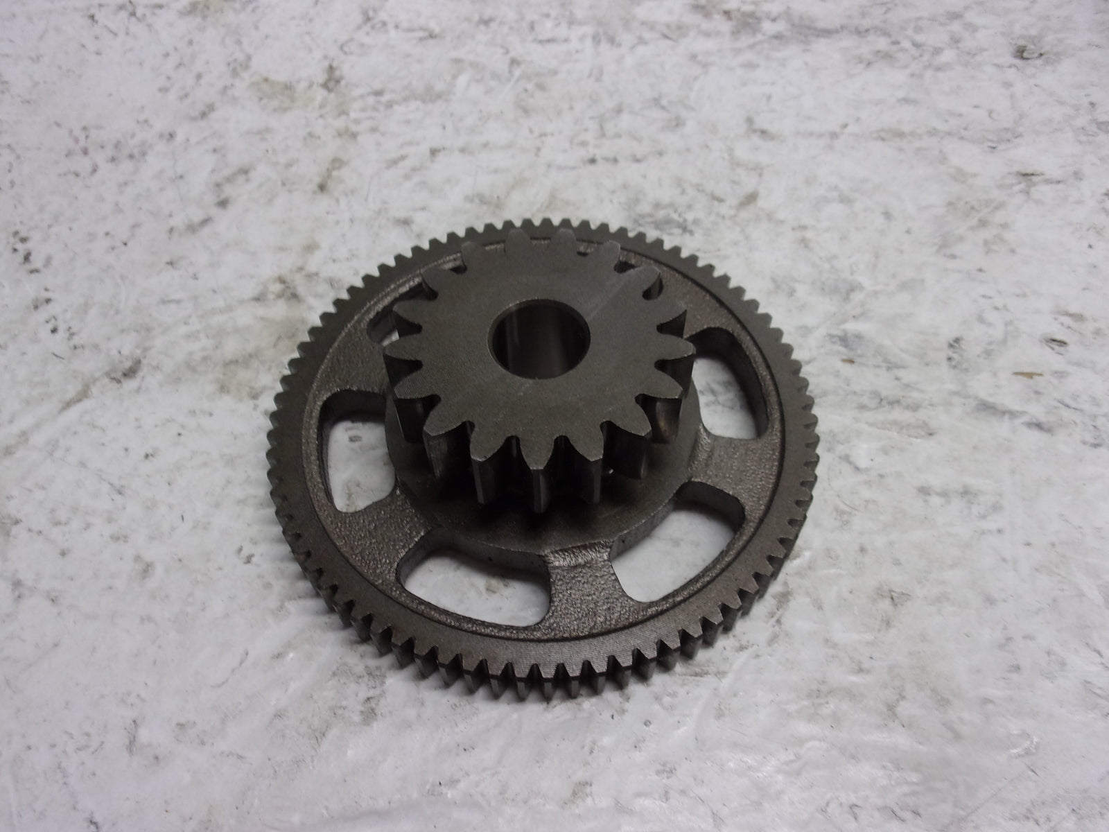 Yamaha WaveRunner 2002-2015 VX FX V1 OEM Idler Gear Assembly # 60E-15517-00-00