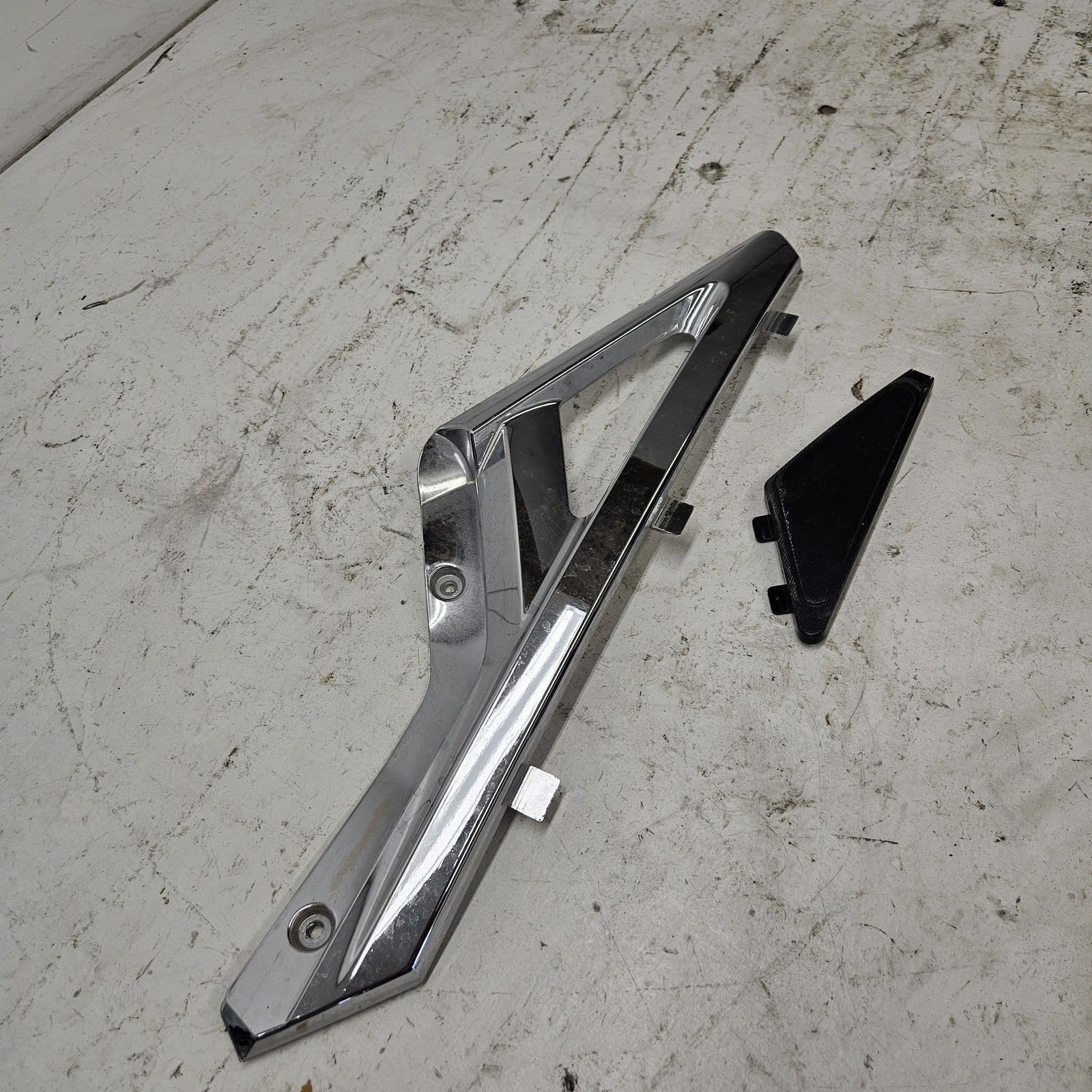 Yamaha WaveRunner 2015-2019 VX VXS VXR LH Chrome Trim + Insert F3P-U377F-00-00