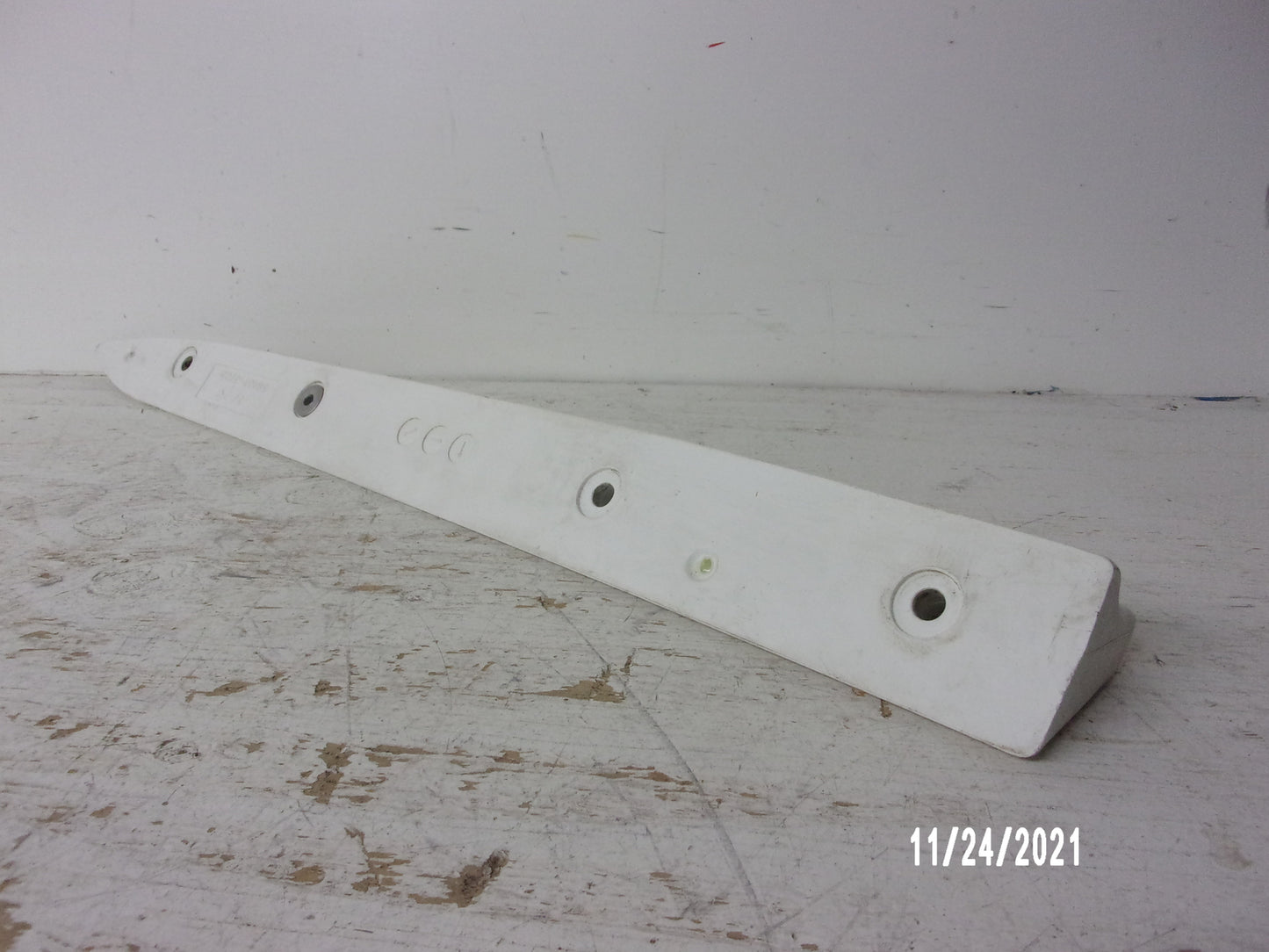Kawasaki Jet Ski 1995-1997 STS SSXI OEM White Left Stabilizer # 59437-3706-8U