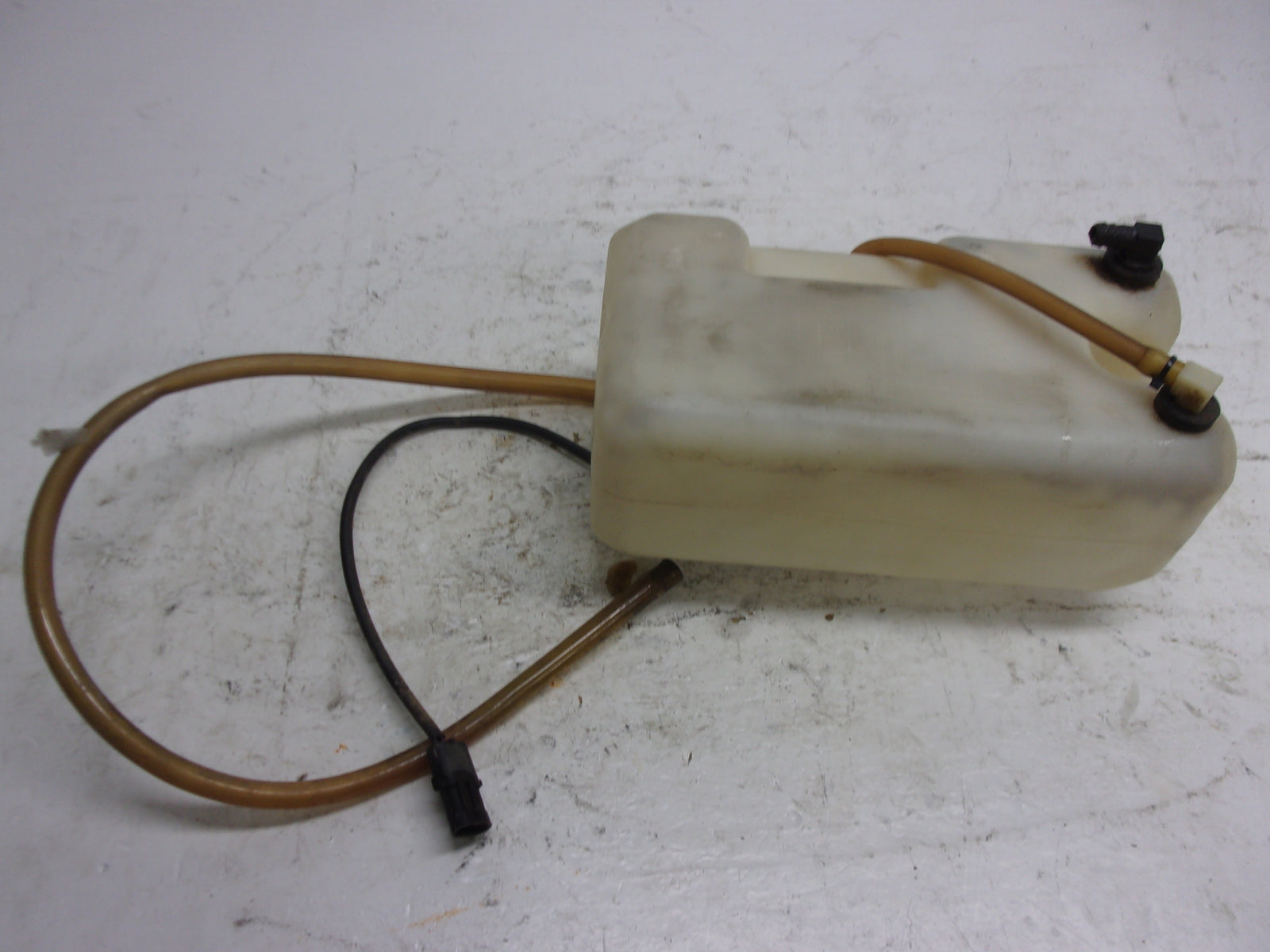 Sea Doo Bombardier 1993-1994 XP XPI OEM Oil Tank Assembly Part# 275000068