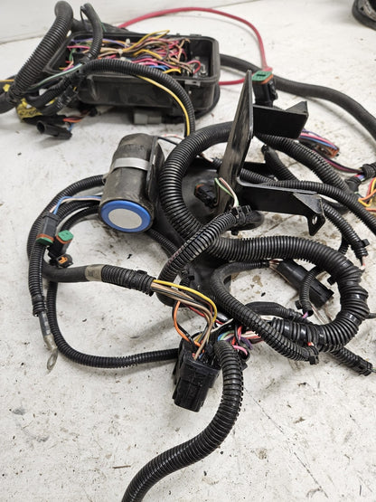 Polaris 2001 Genesis I-4Pass EFI Complete Electrical Box + Harness 4010379