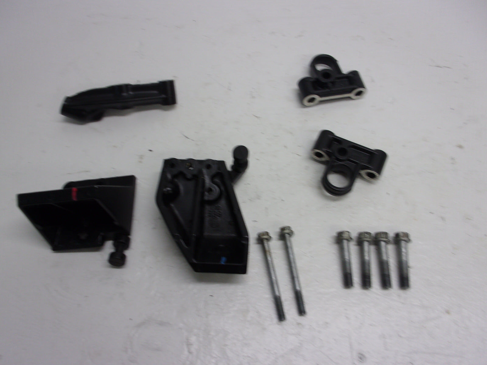 Yamaha Waverunner 1999-2000 XL GP 800 OEM Muffler Support Set # 66E-14771-01-94