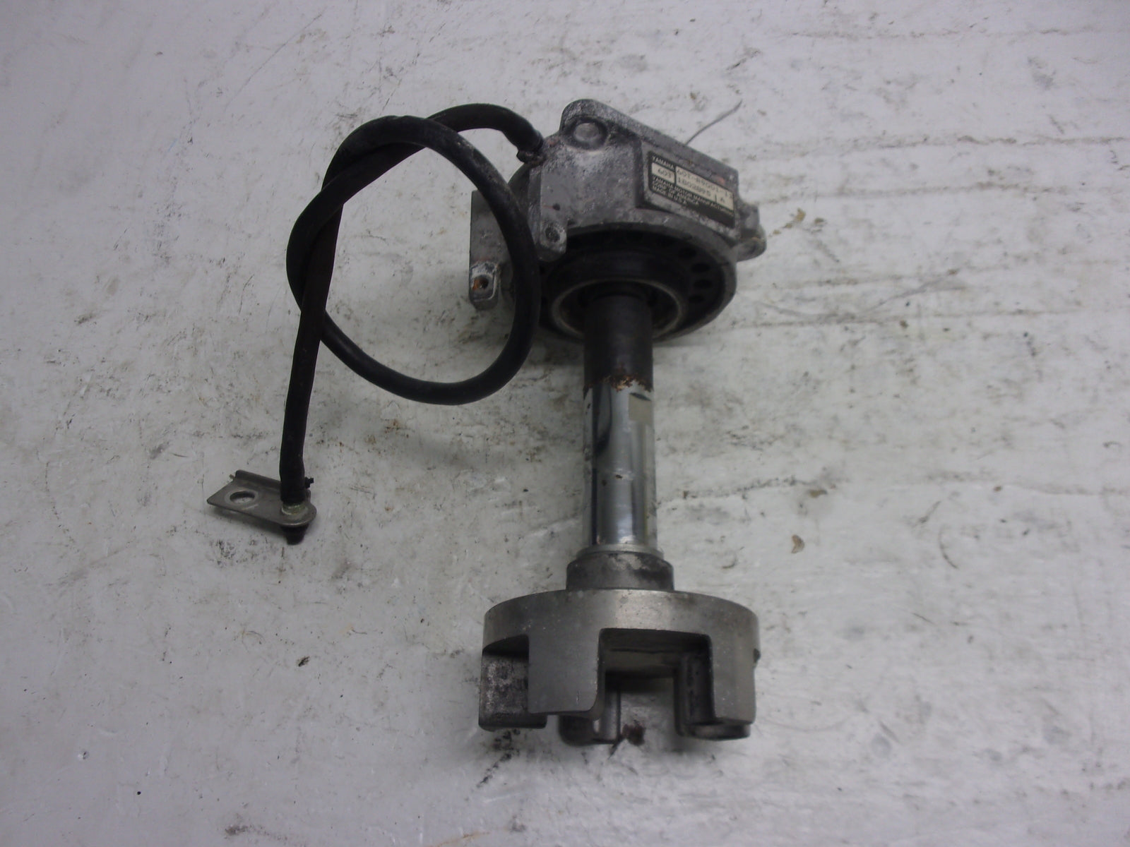 Yamaha Waverunner 2003 GP 1300 OEM Bearing Housing + Coupler # 61X-45332-03-94