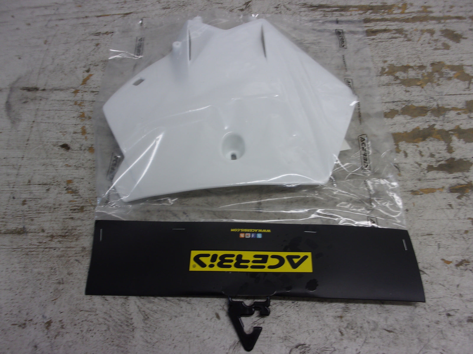 KTM Dirt Bike 2004-2012 SX 85 NEW Acerbis White Front Number Plate # 0016369.030