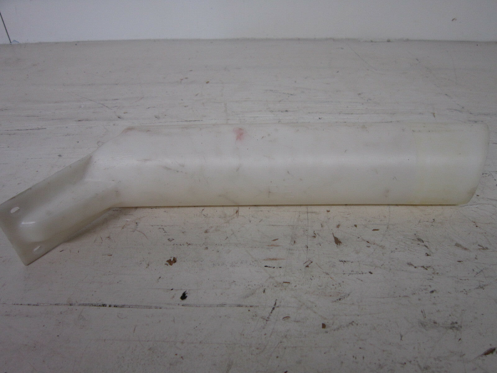 Yamaha Waverunner 1993-1997 Wave Raider/Blaster Extinguisher Box GA7-65983-00-00