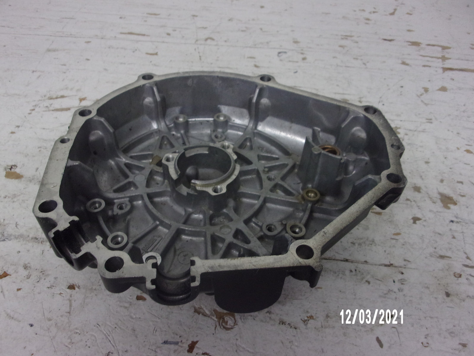 Yamaha WaveRunner PWC 1998-2003 SUV SV GP XL OEM Flywheel Cover 65U-81337-00-8P